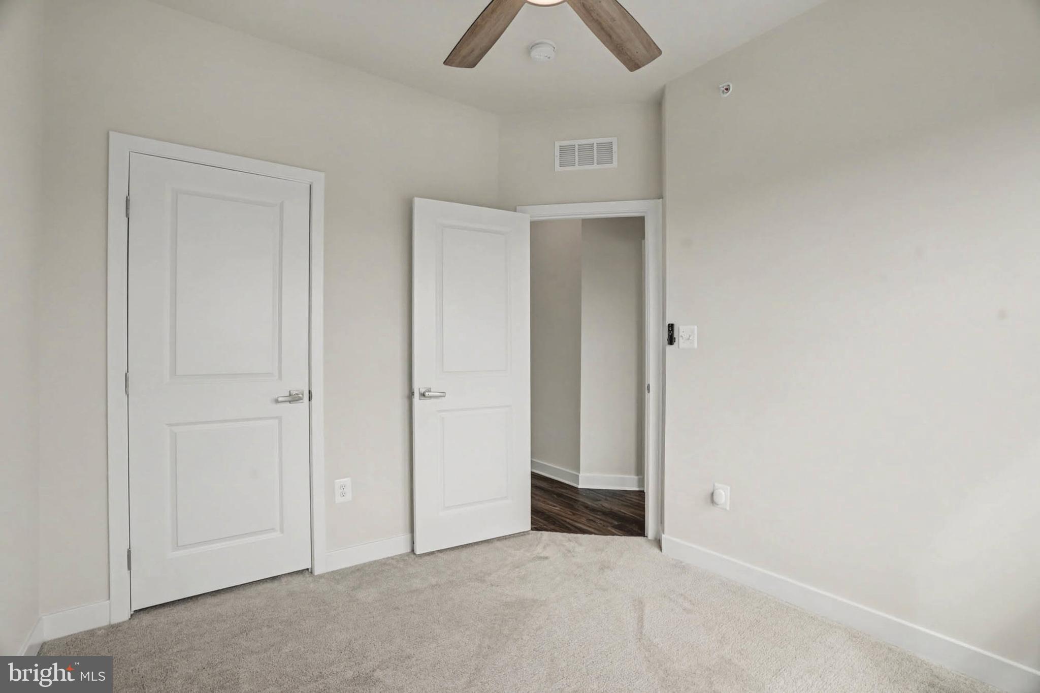 BANNER ROW - Residential