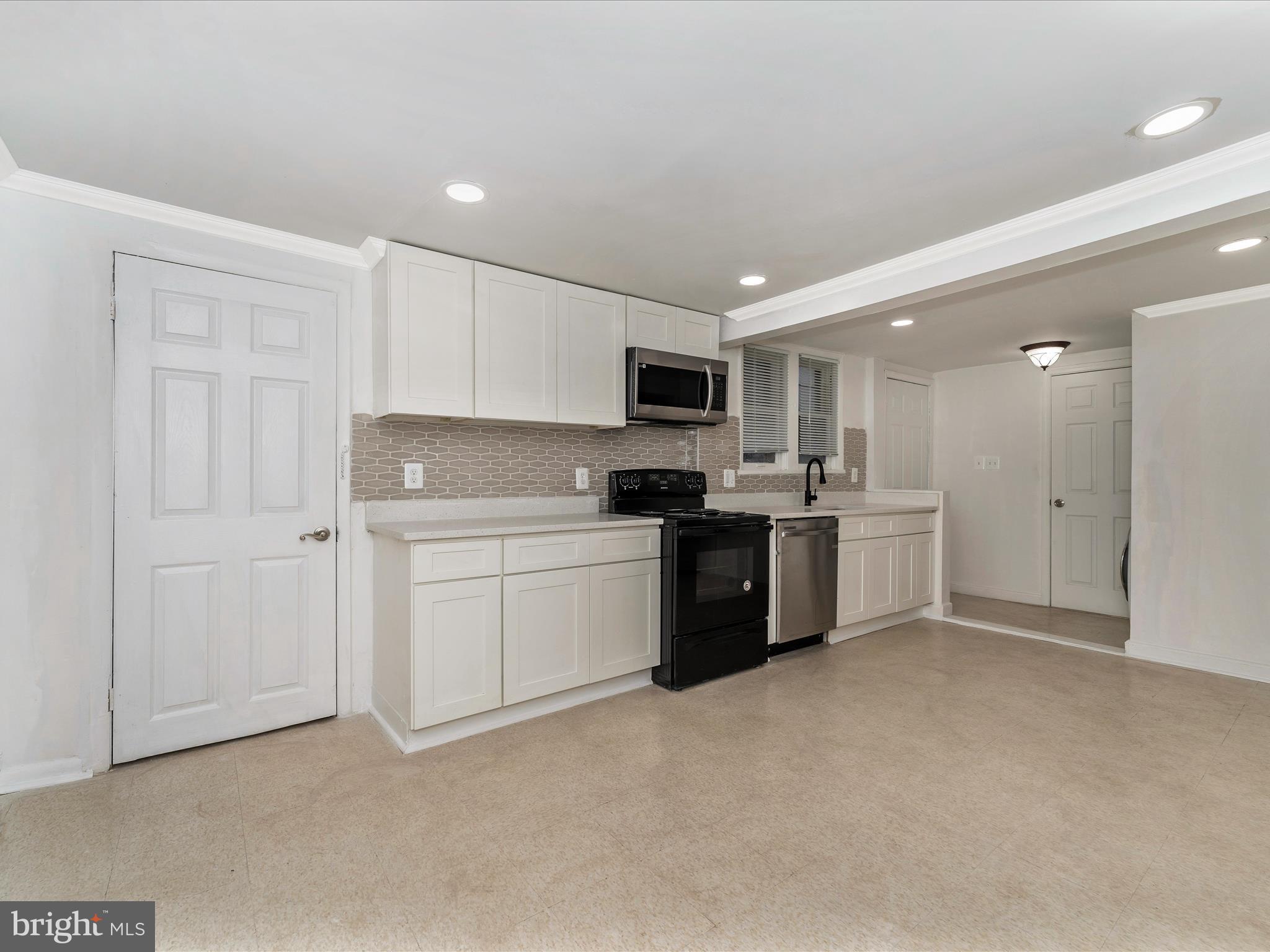 BRUNSWICK - Residential