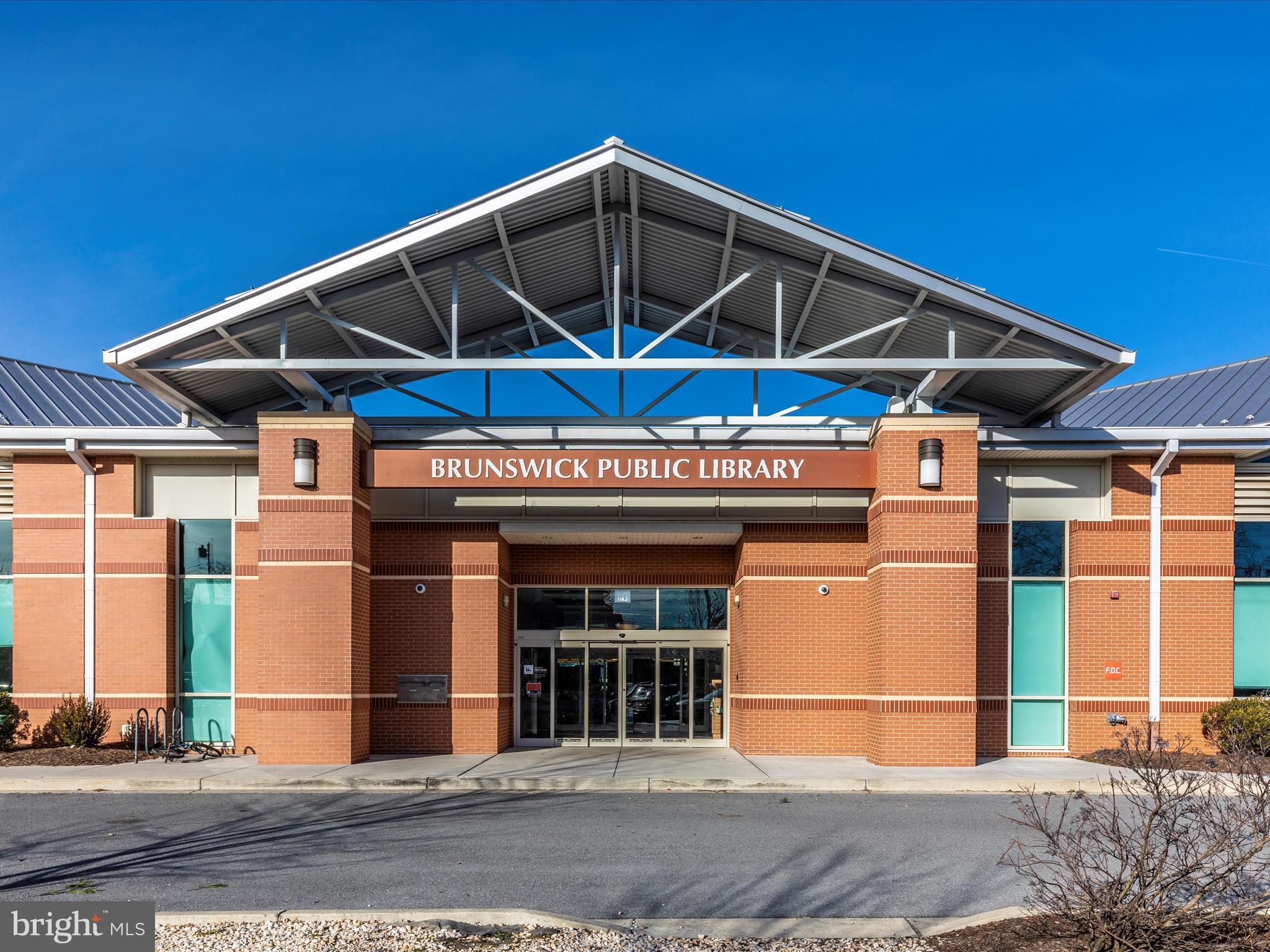 BRUNSWICK - Residential