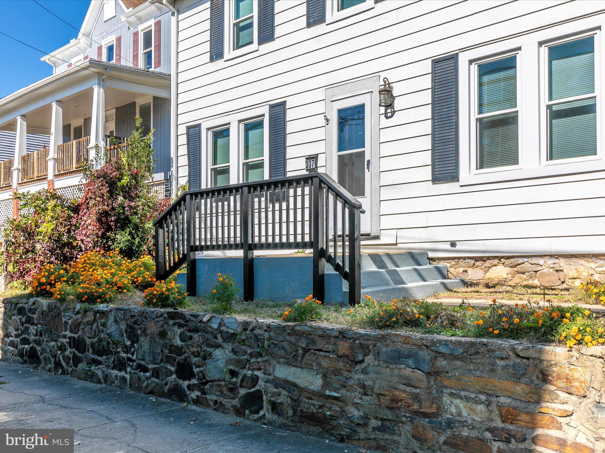 BRUNSWICK - Residential