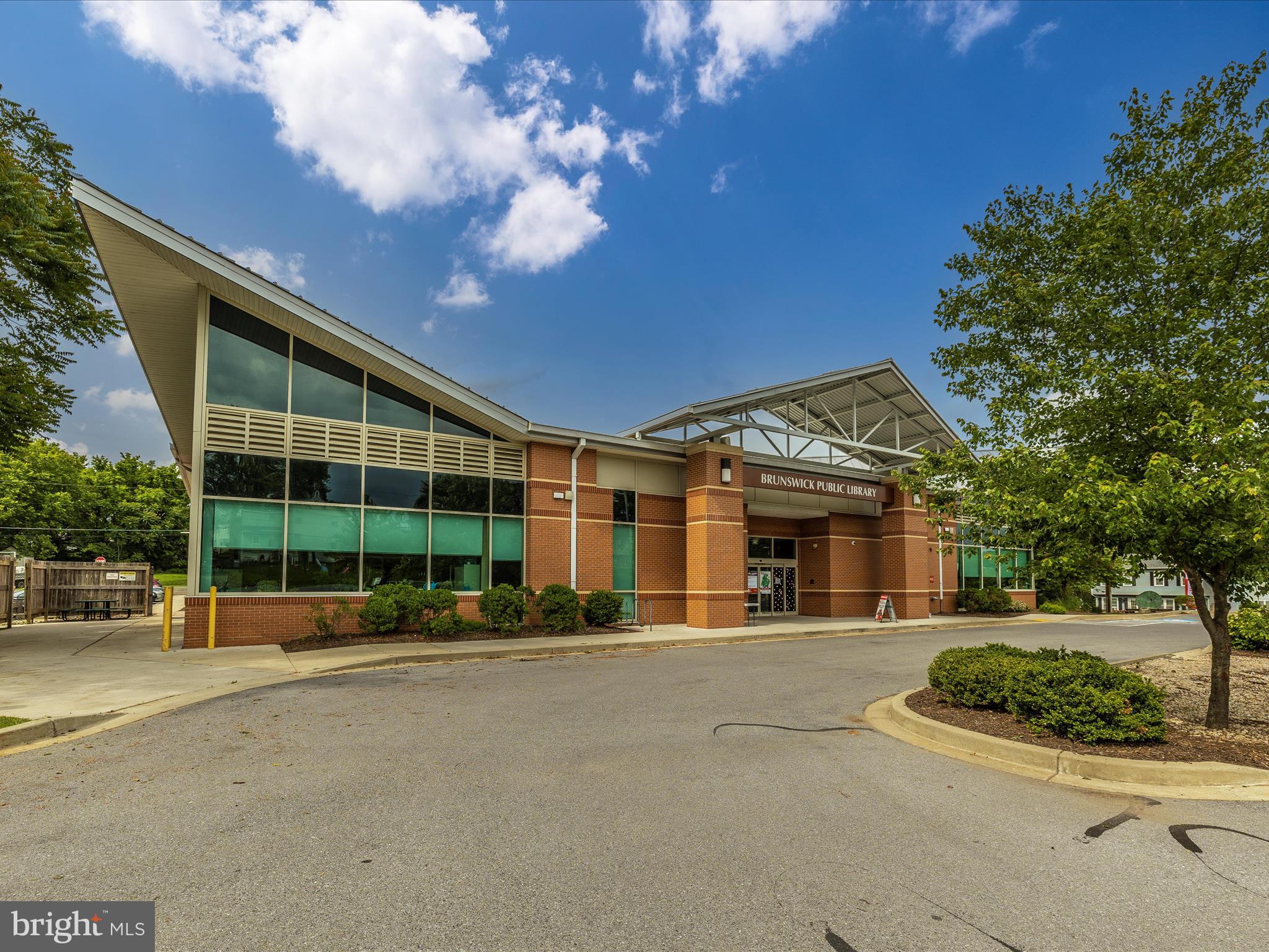 BRUNSWICK - Residential