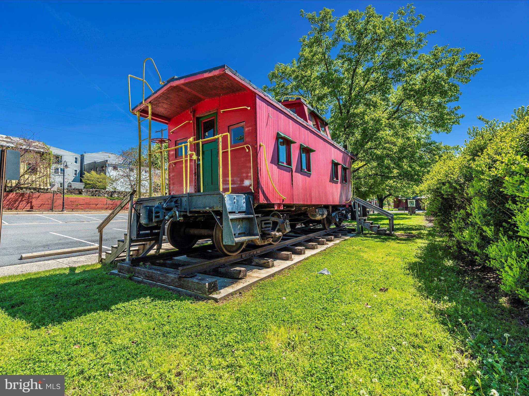 BRUNSWICK - Residential