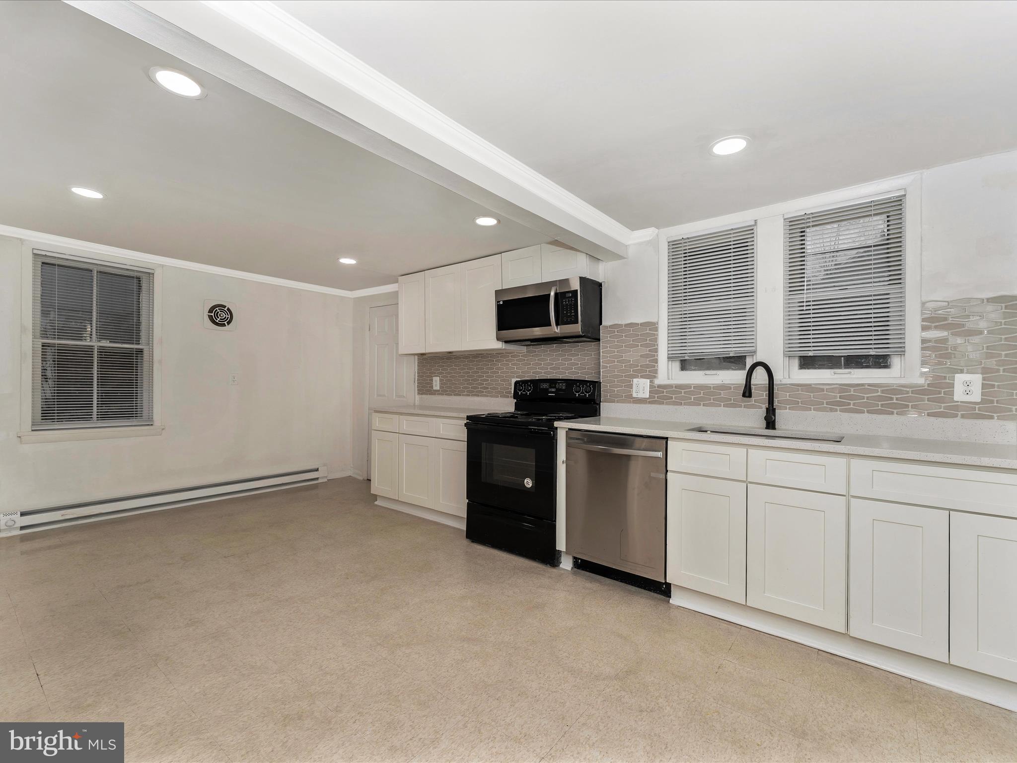 BRUNSWICK - Residential