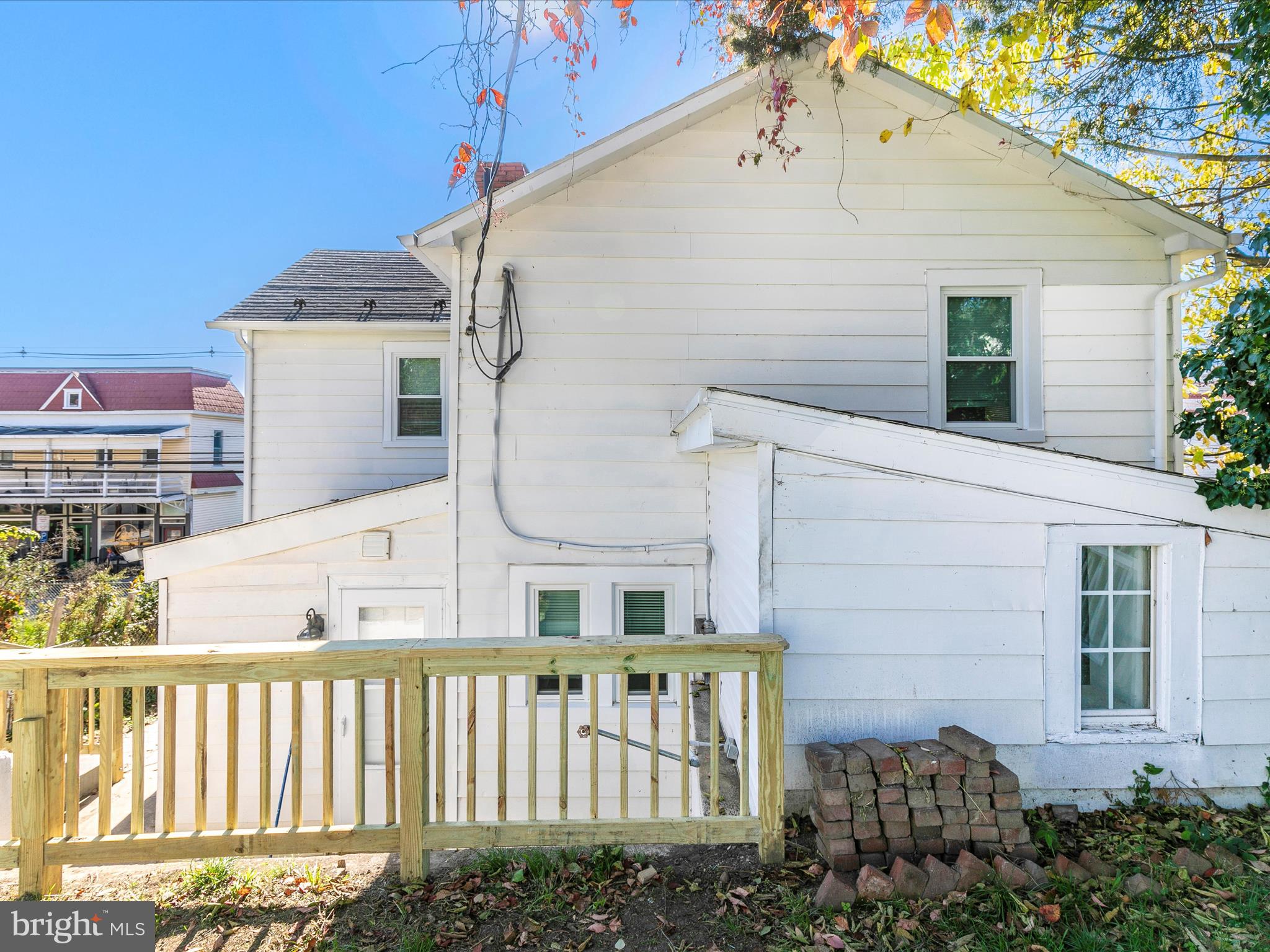 BRUNSWICK - Residential