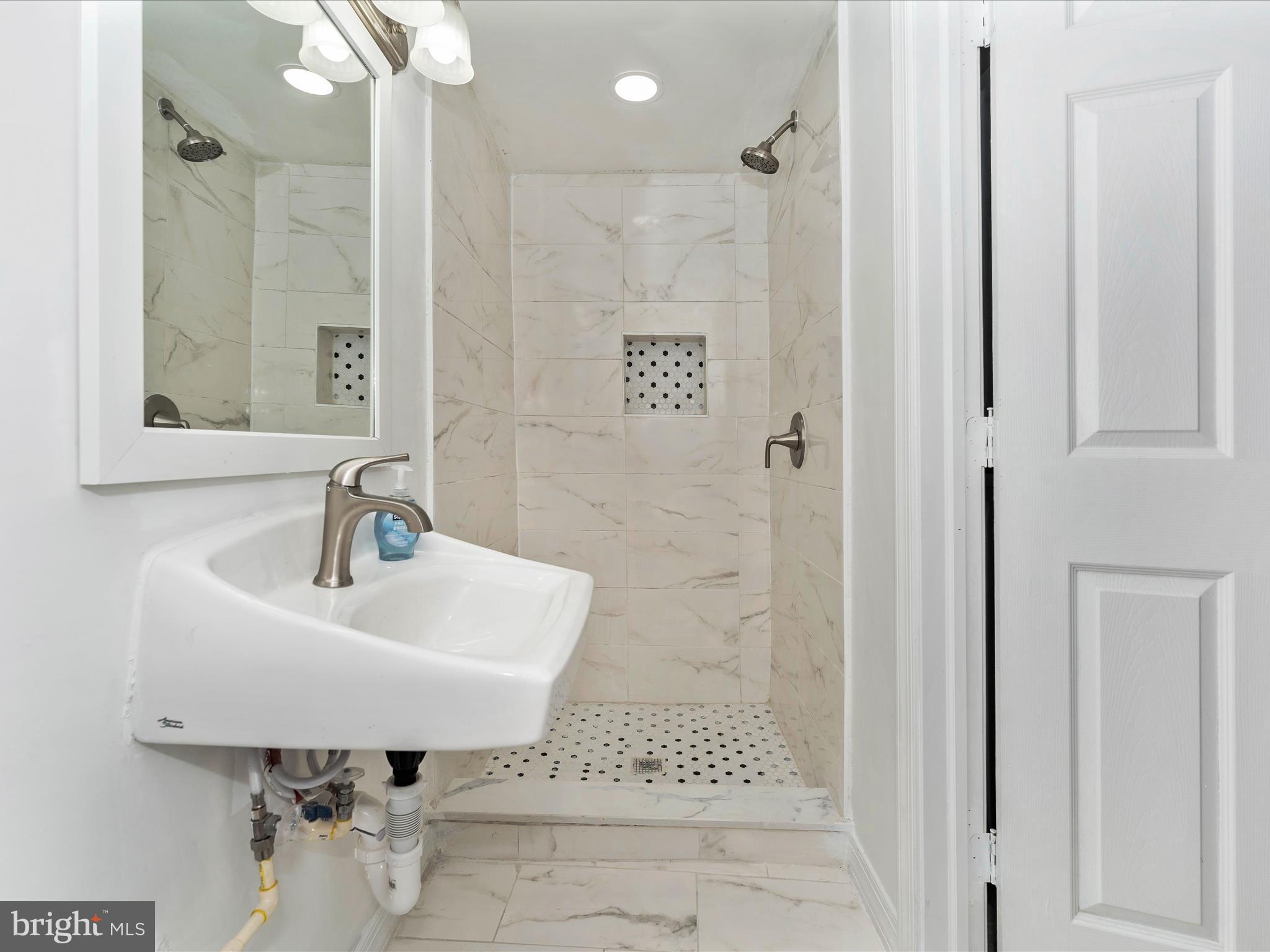 BRUNSWICK - Residential