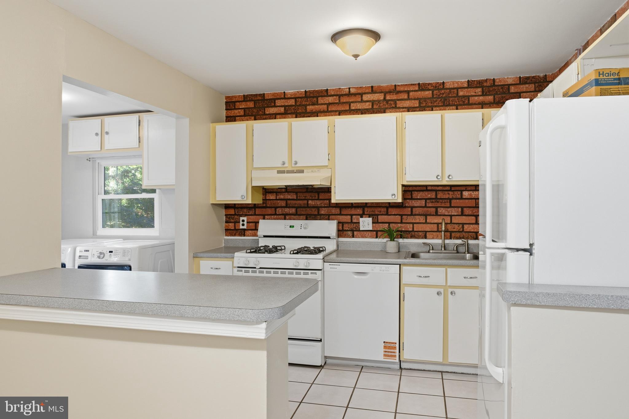 VILLAGE OF OLDE MILL - Residential