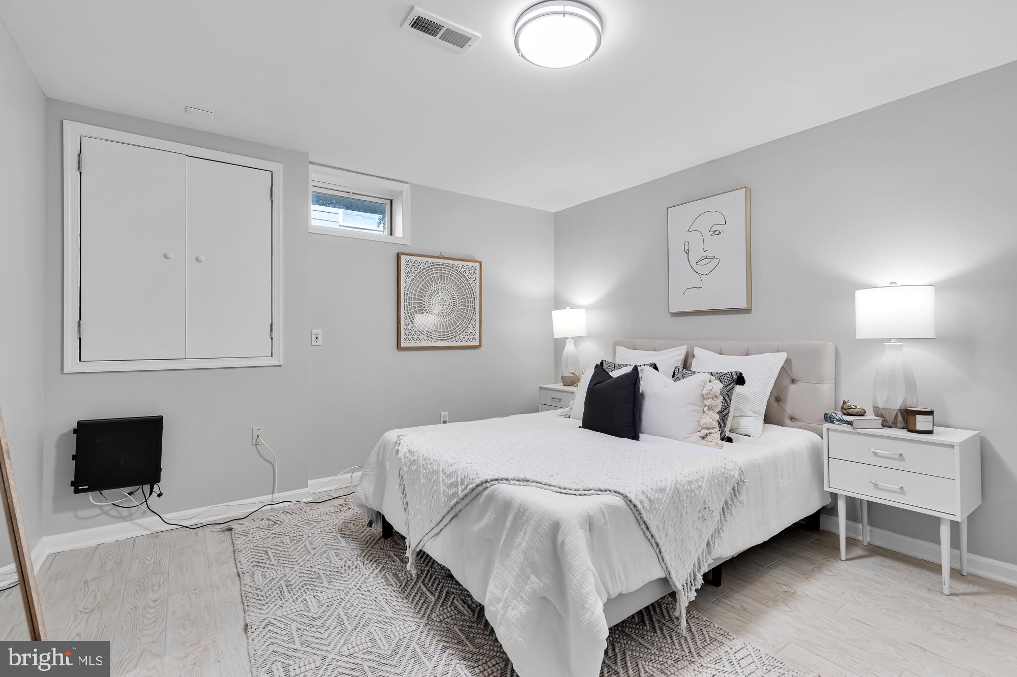 AYRLAWN - Residential