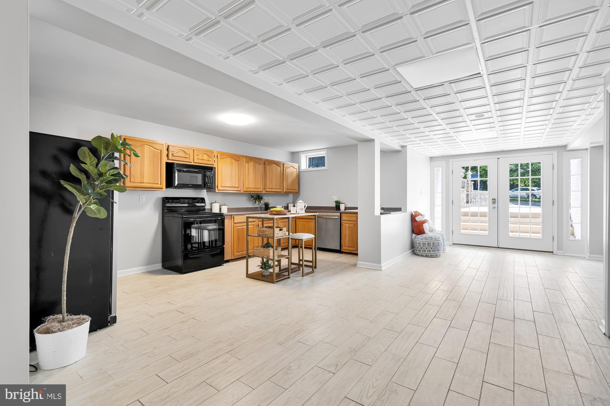 AYRLAWN - Residential