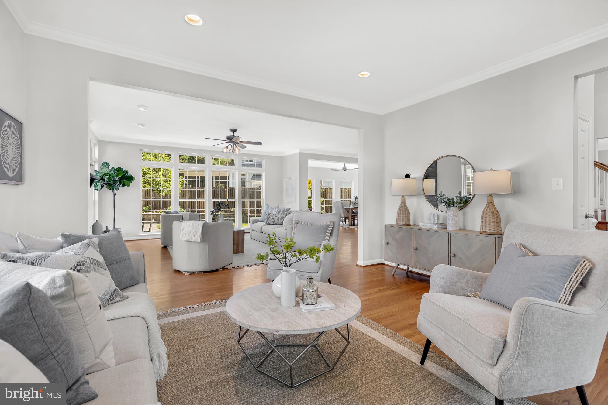 AYRLAWN - Residential