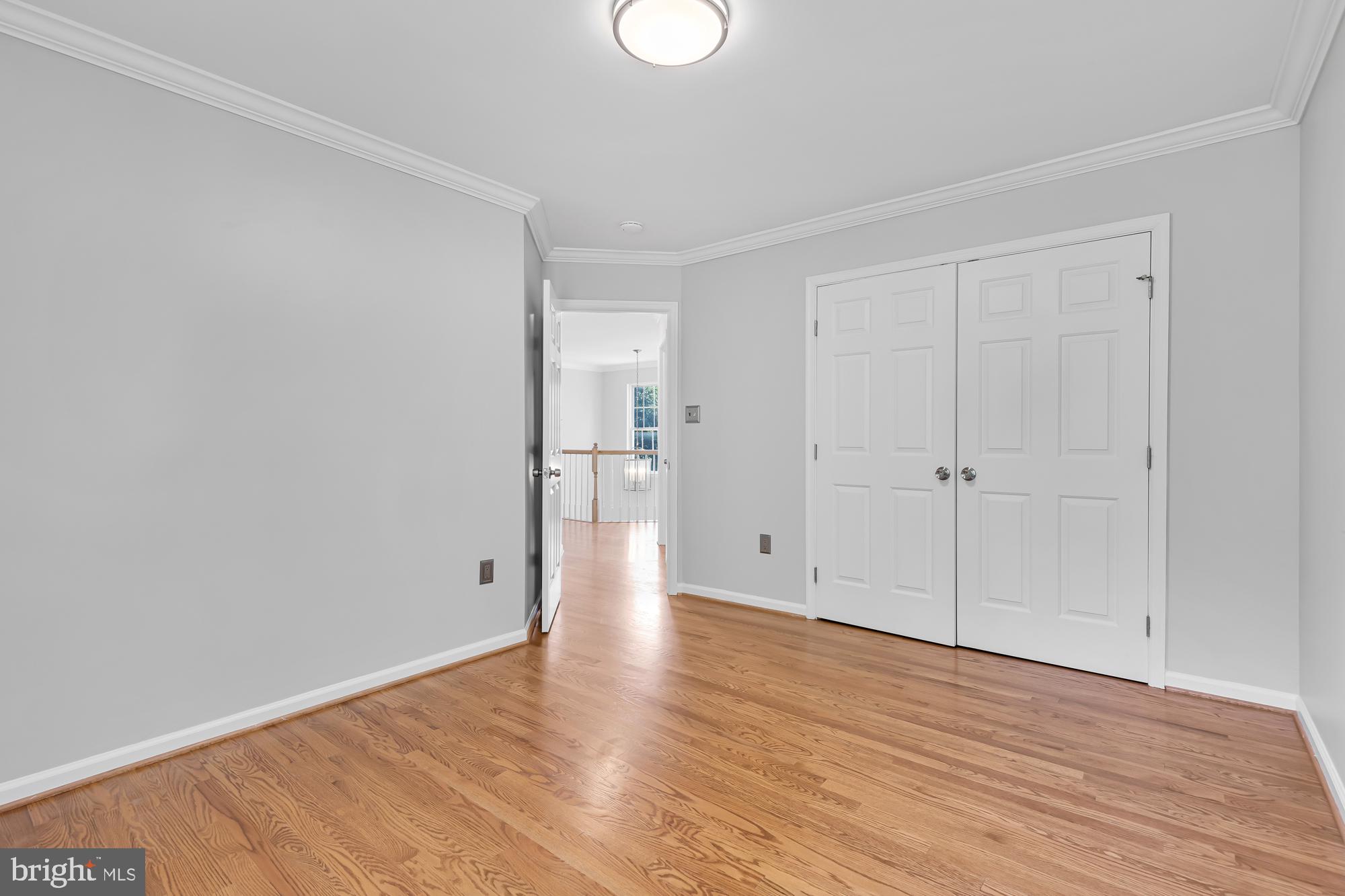 AYRLAWN - Residential