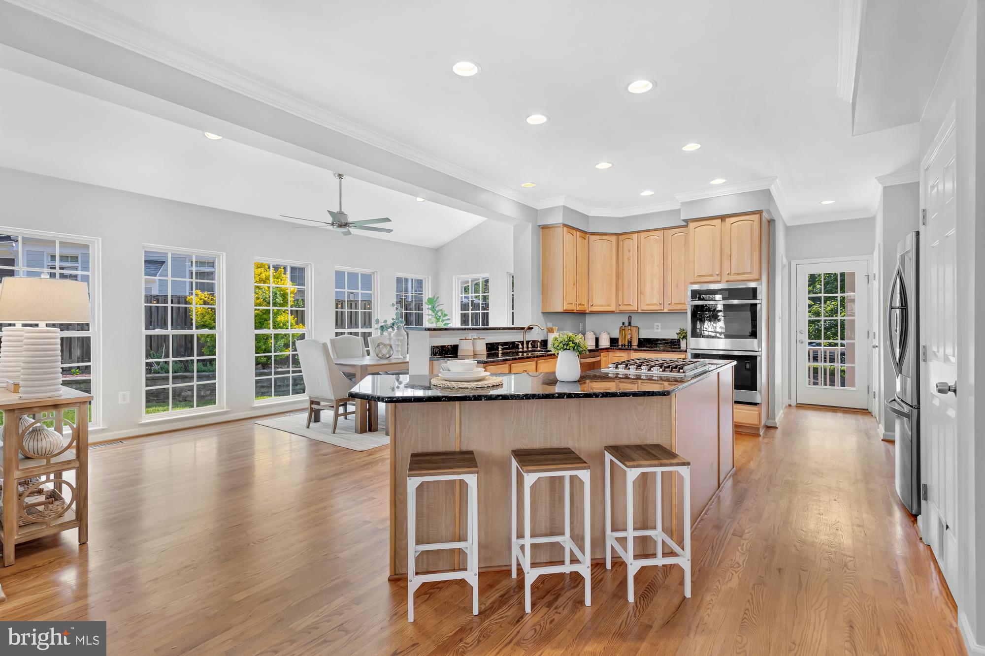 AYRLAWN - Residential