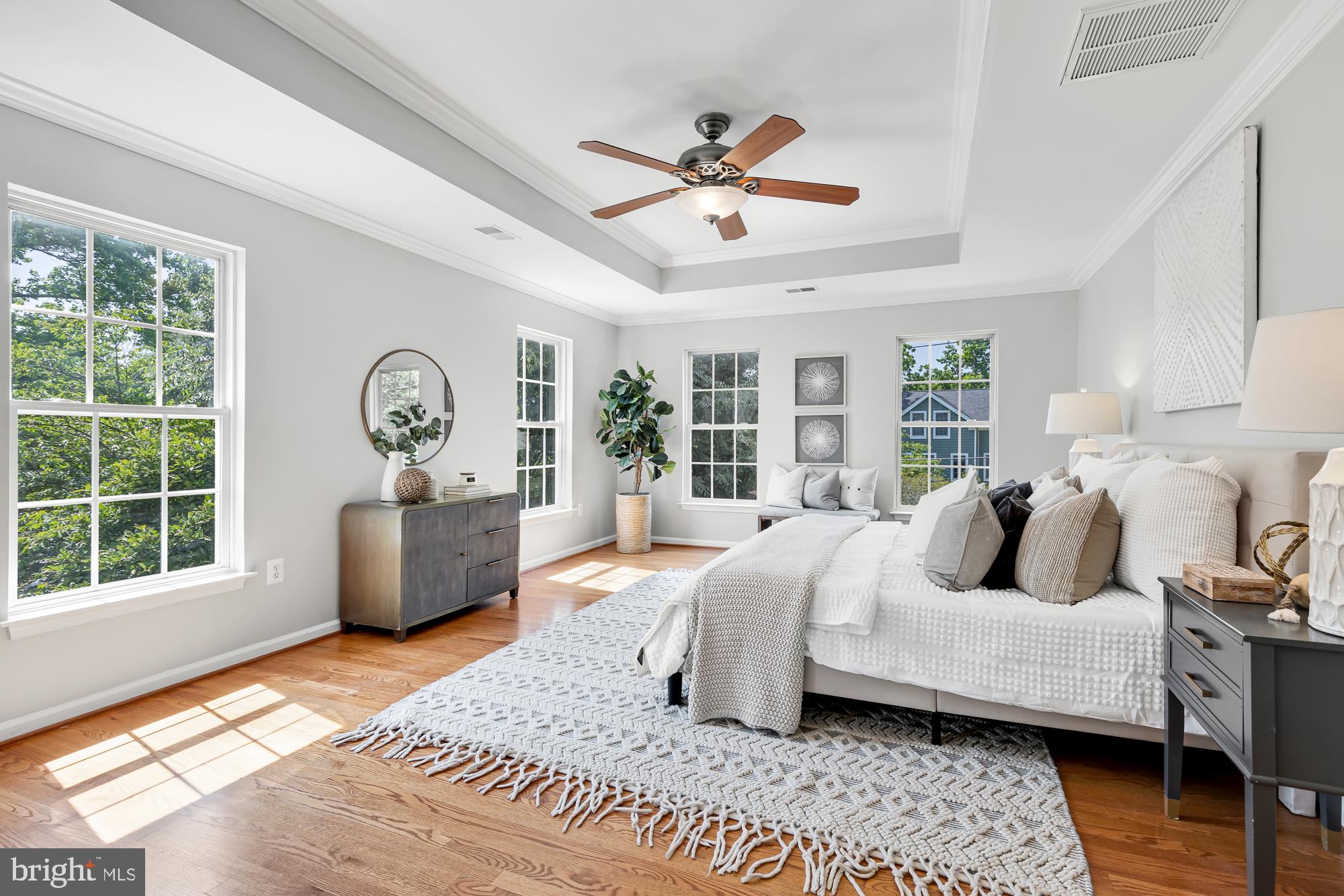 AYRLAWN - Residential