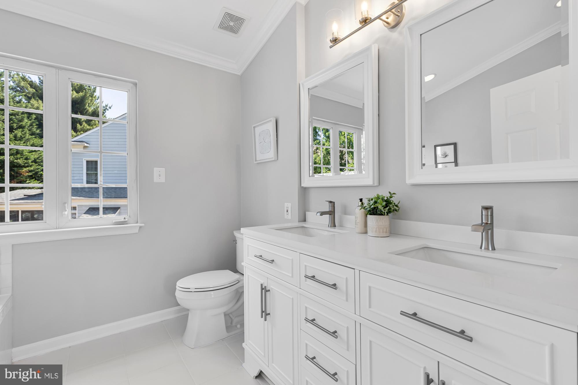 AYRLAWN - Residential