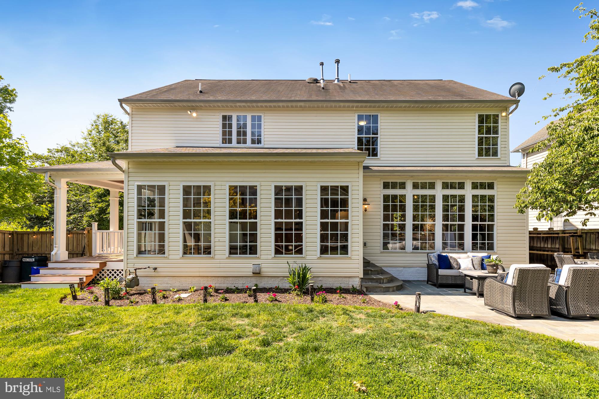 AYRLAWN - Residential