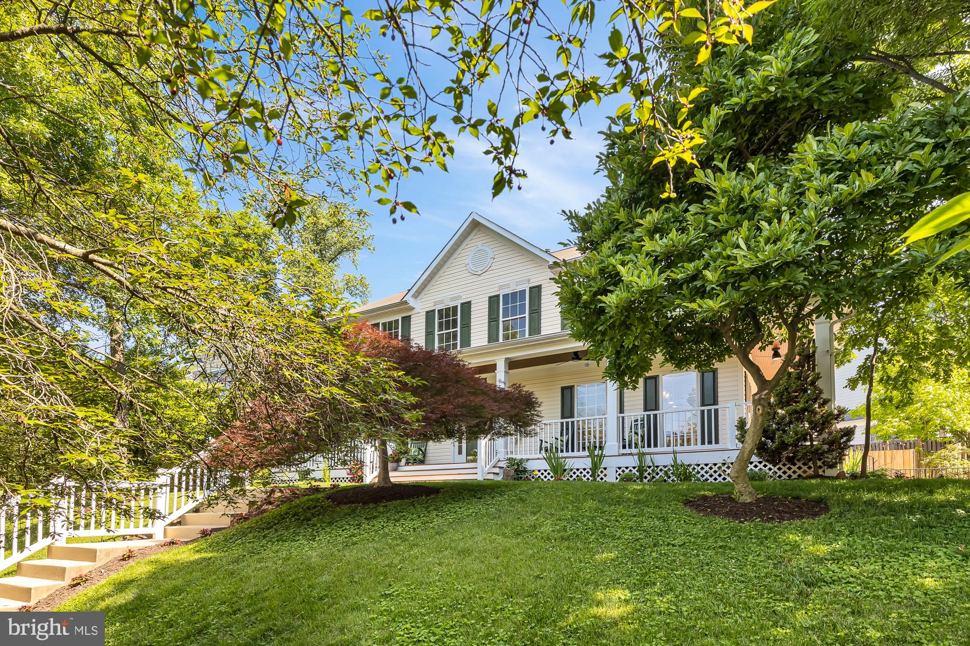 AYRLAWN - Residential