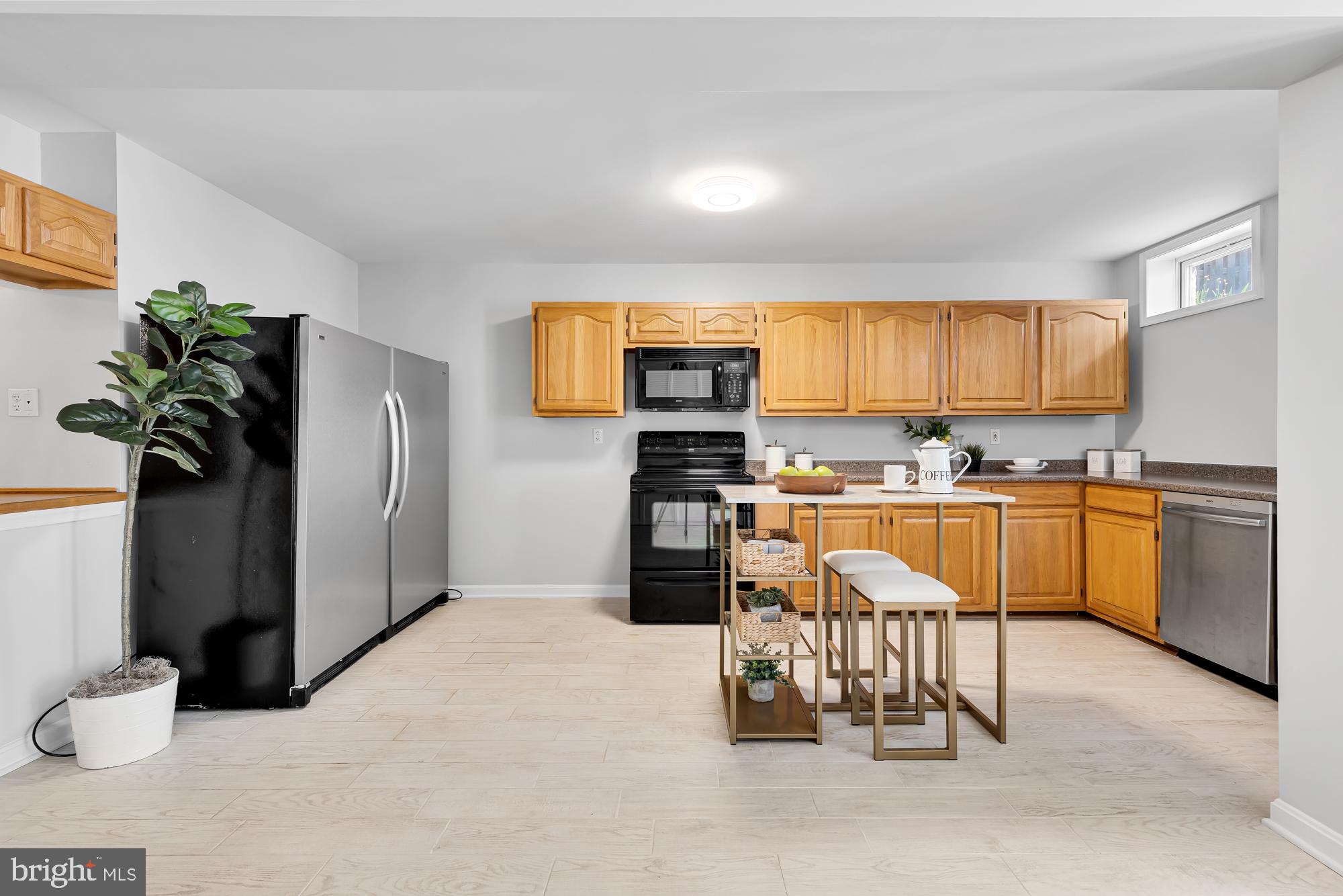 AYRLAWN - Residential