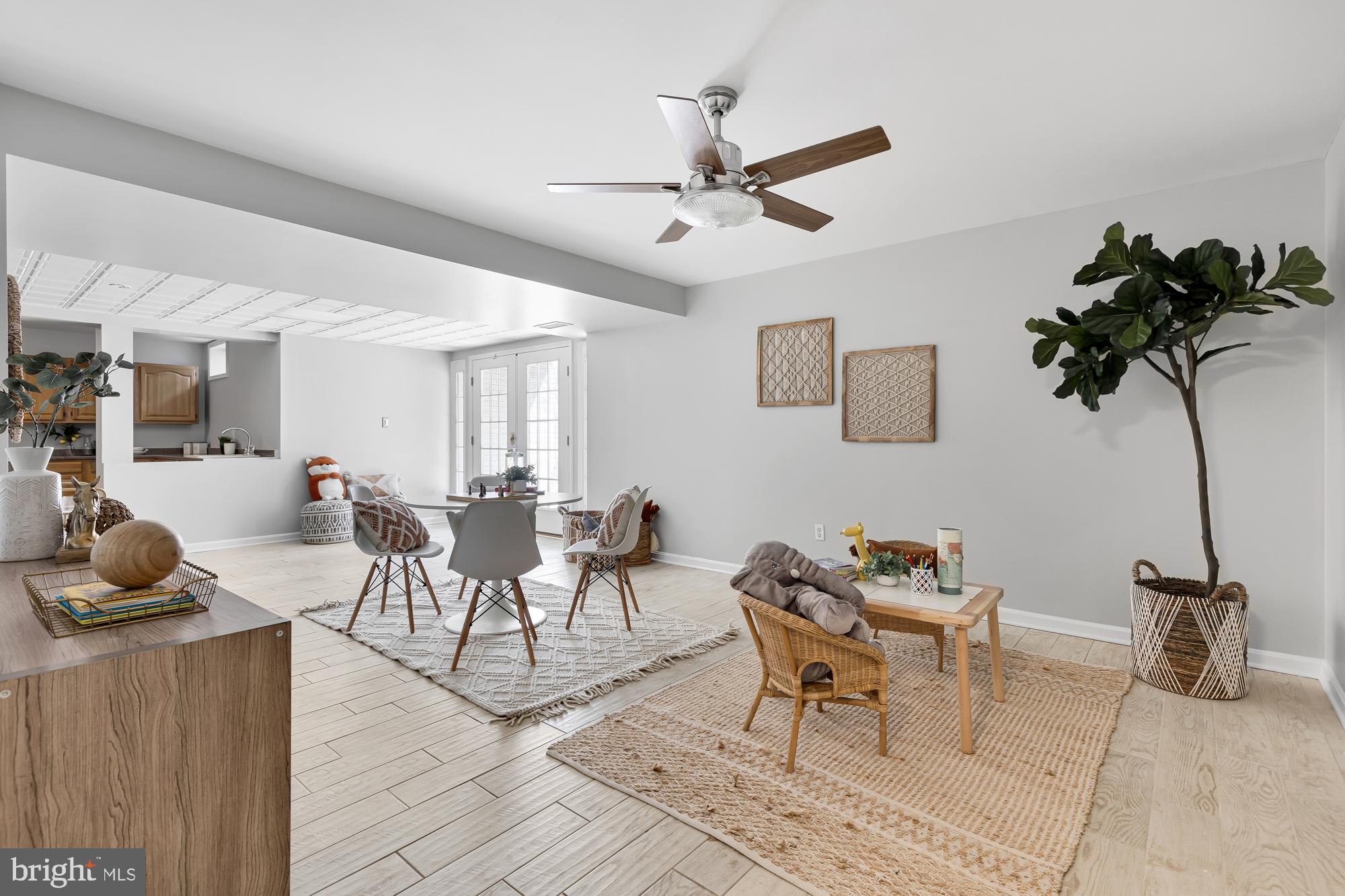 AYRLAWN - Residential