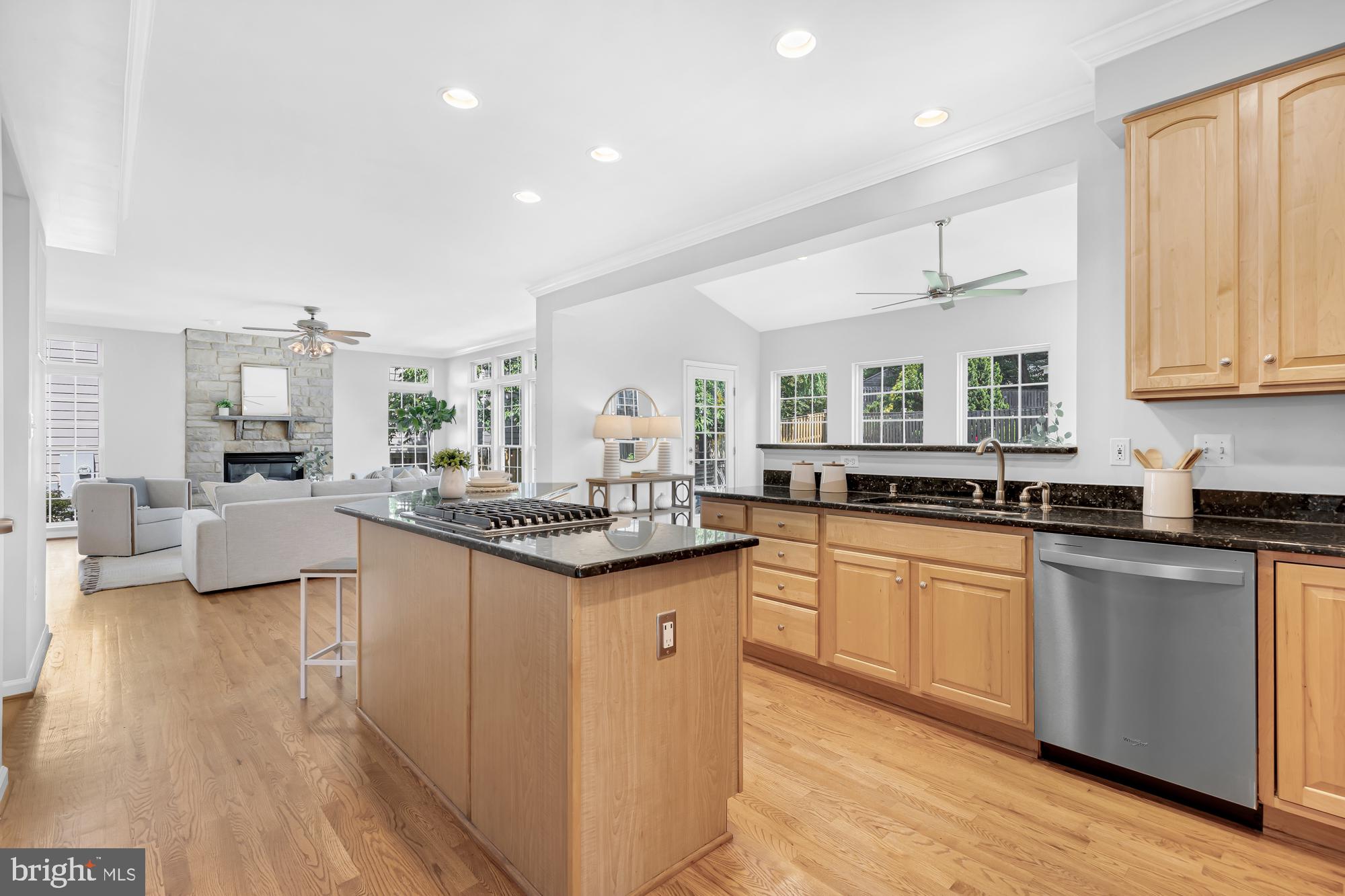 AYRLAWN - Residential