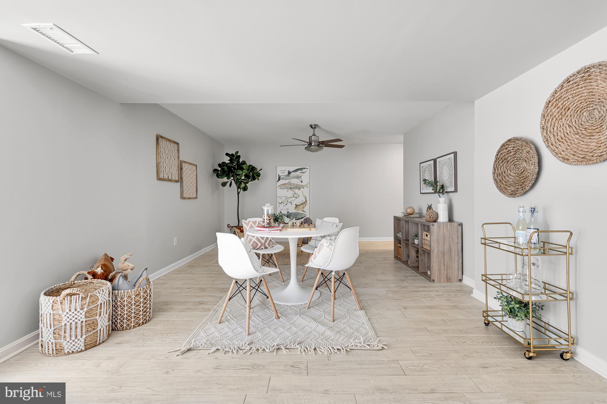 AYRLAWN - Residential