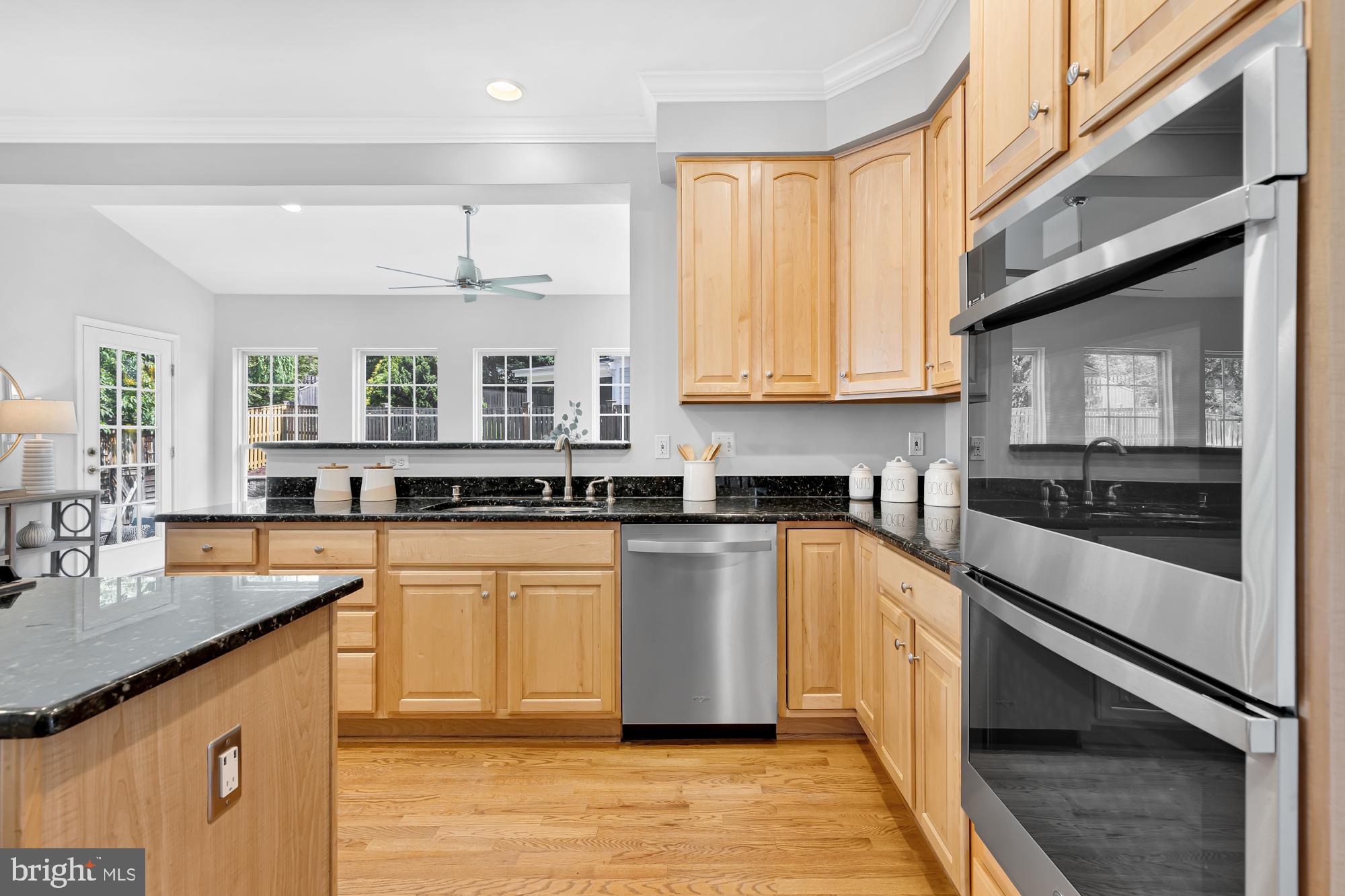 AYRLAWN - Residential