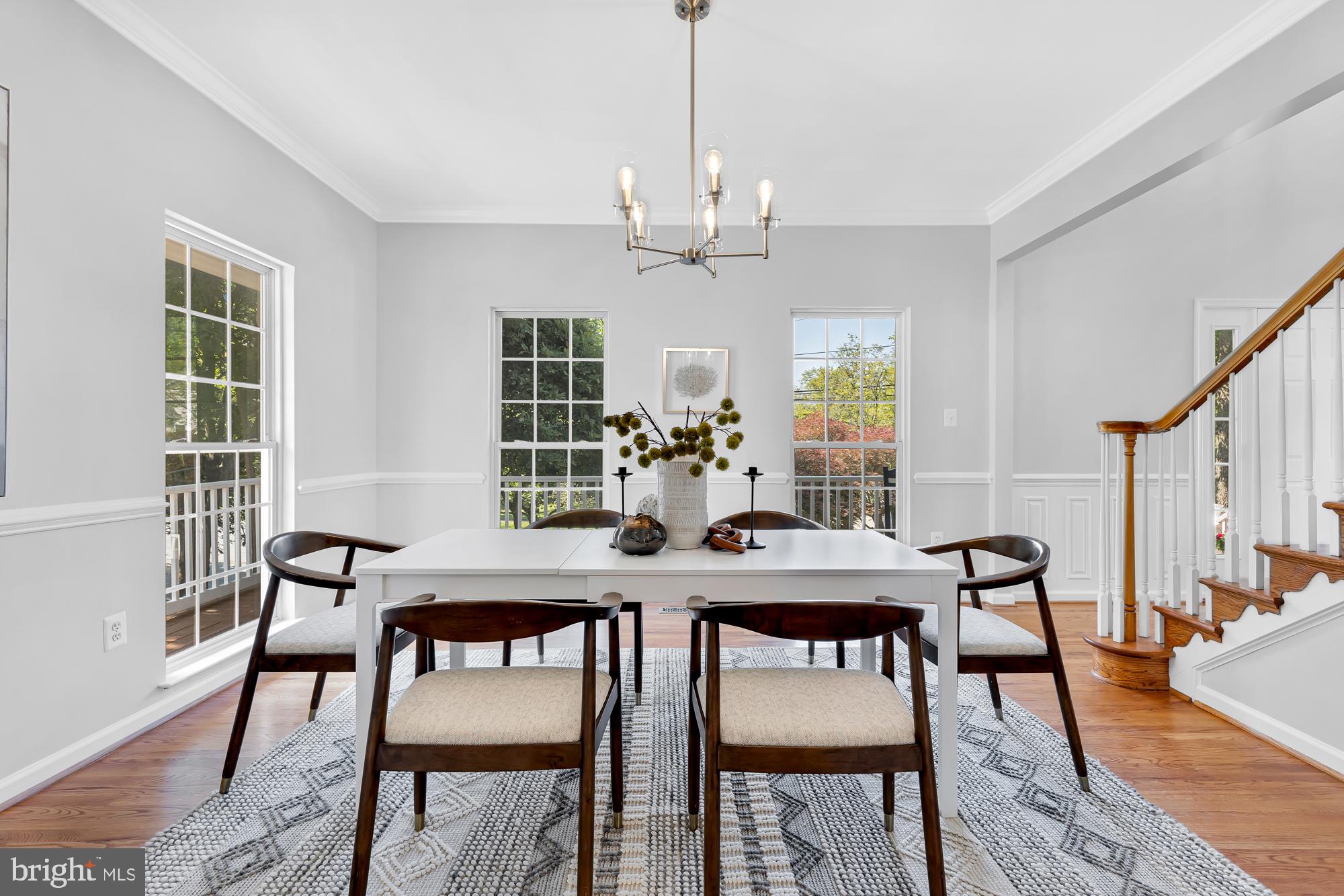 AYRLAWN - Residential