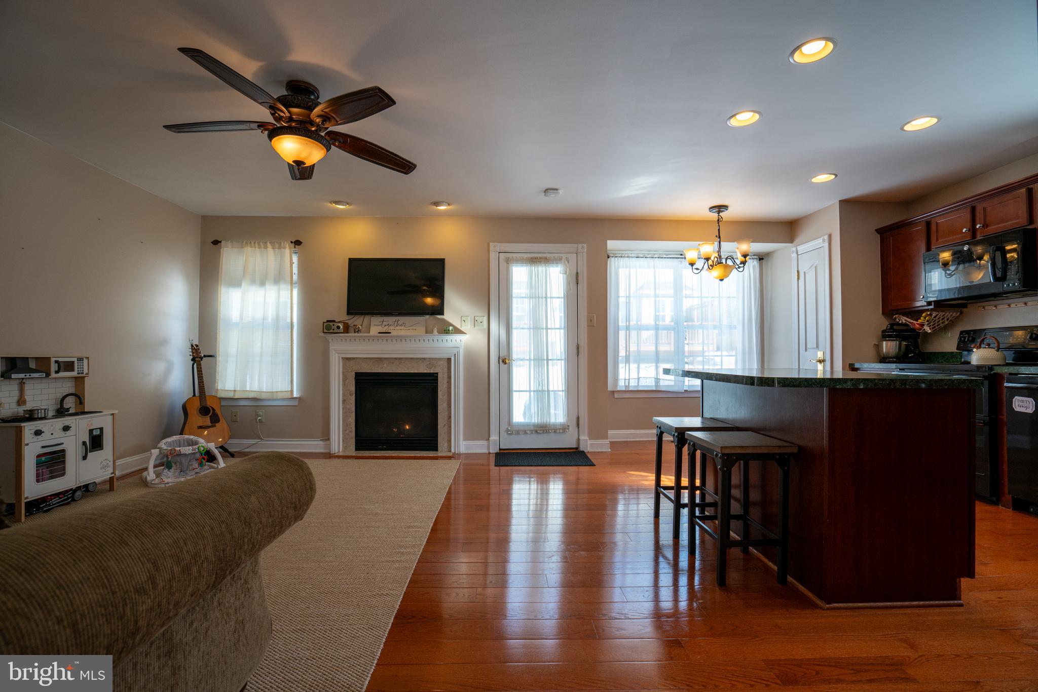 WELLINGTON VILLAGE - Residential