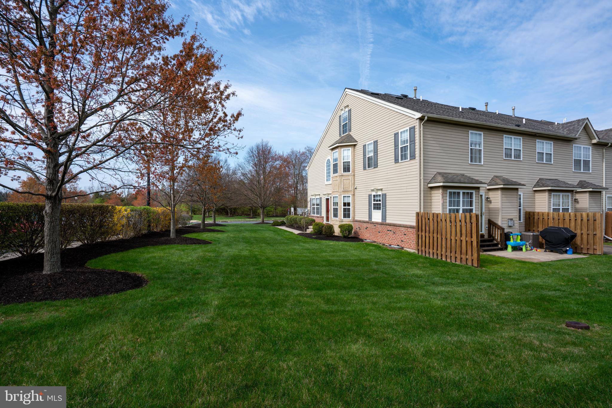 WELLINGTON VILLAGE - Residential