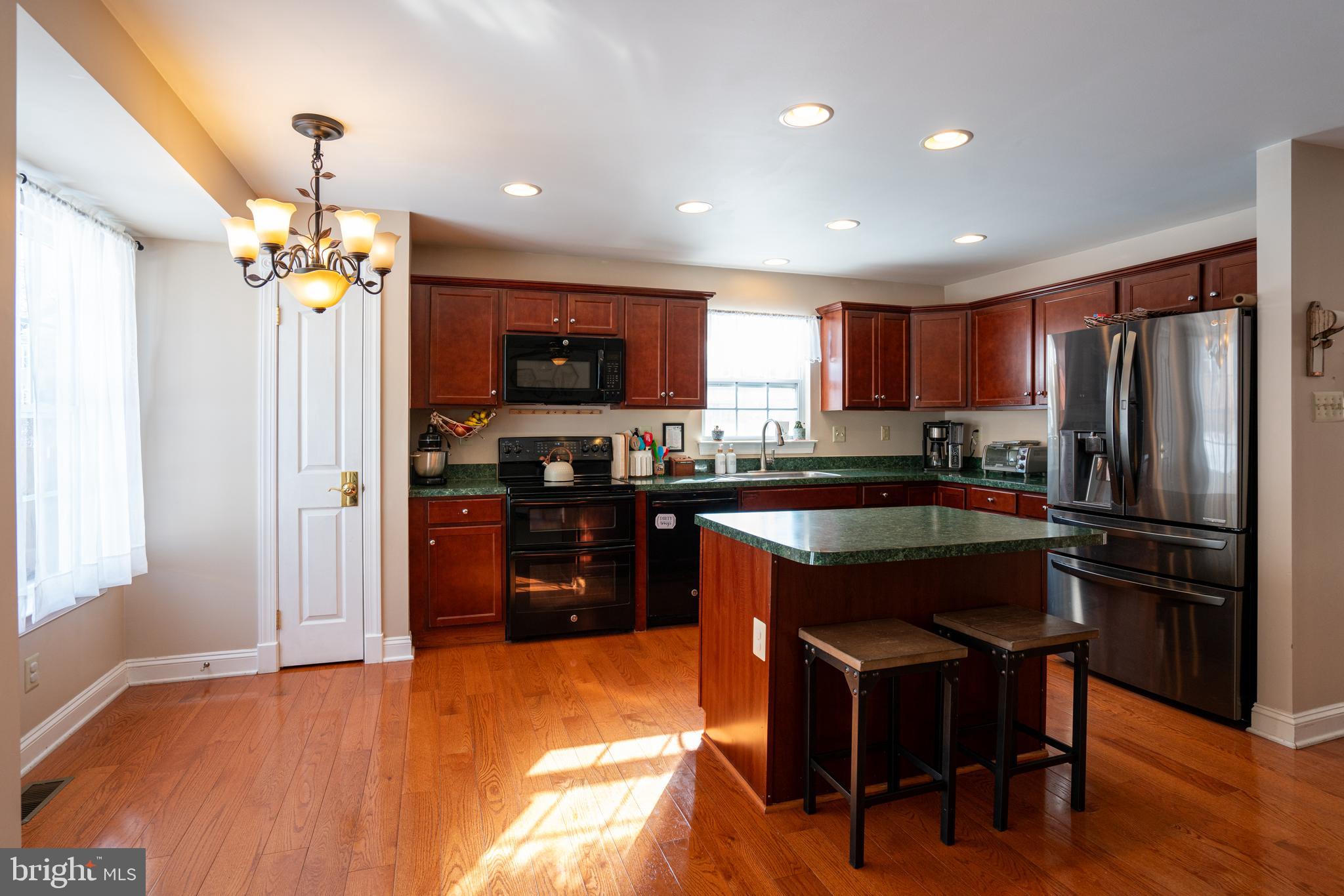 WELLINGTON VILLAGE - Residential