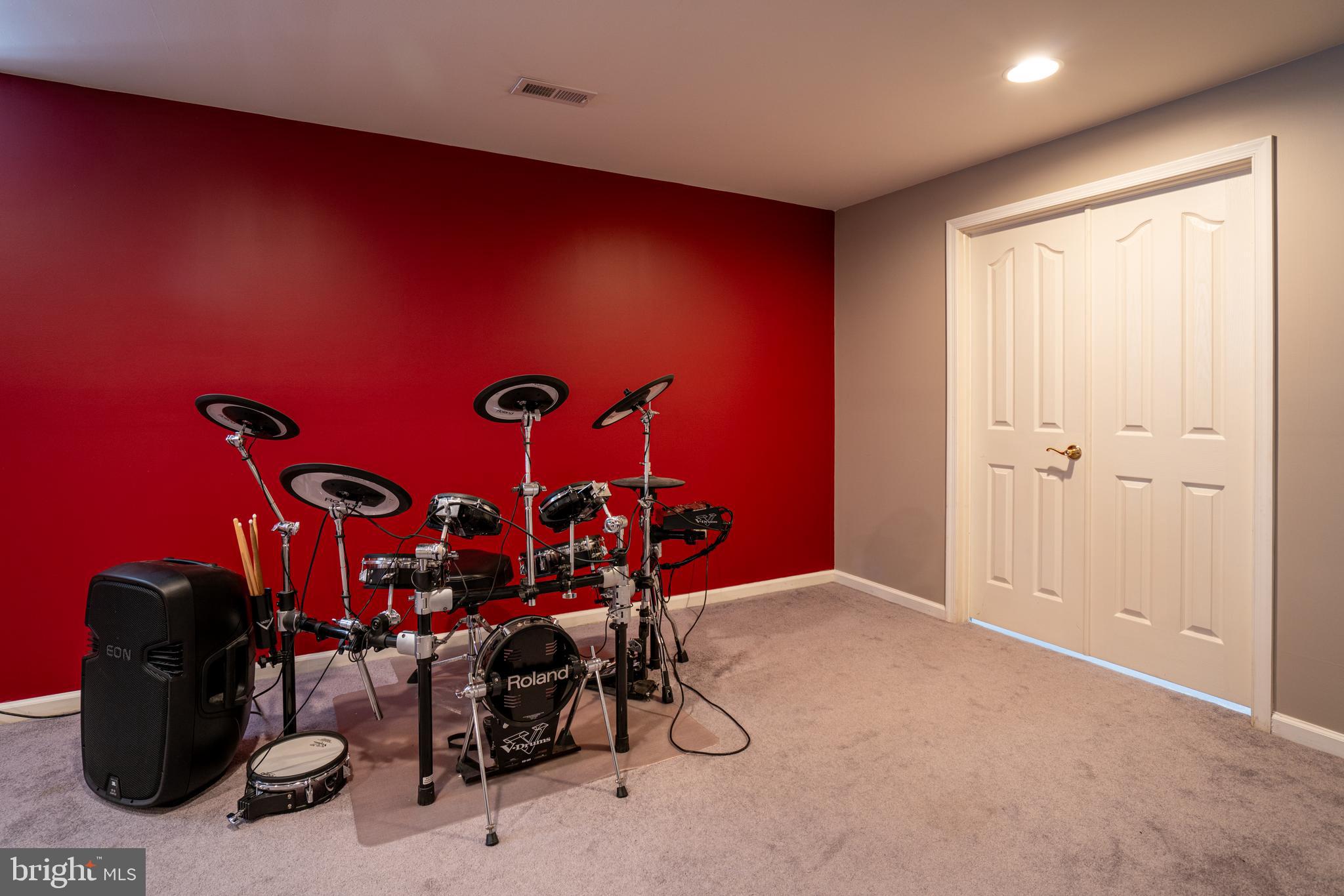 WELLINGTON VILLAGE - Residential