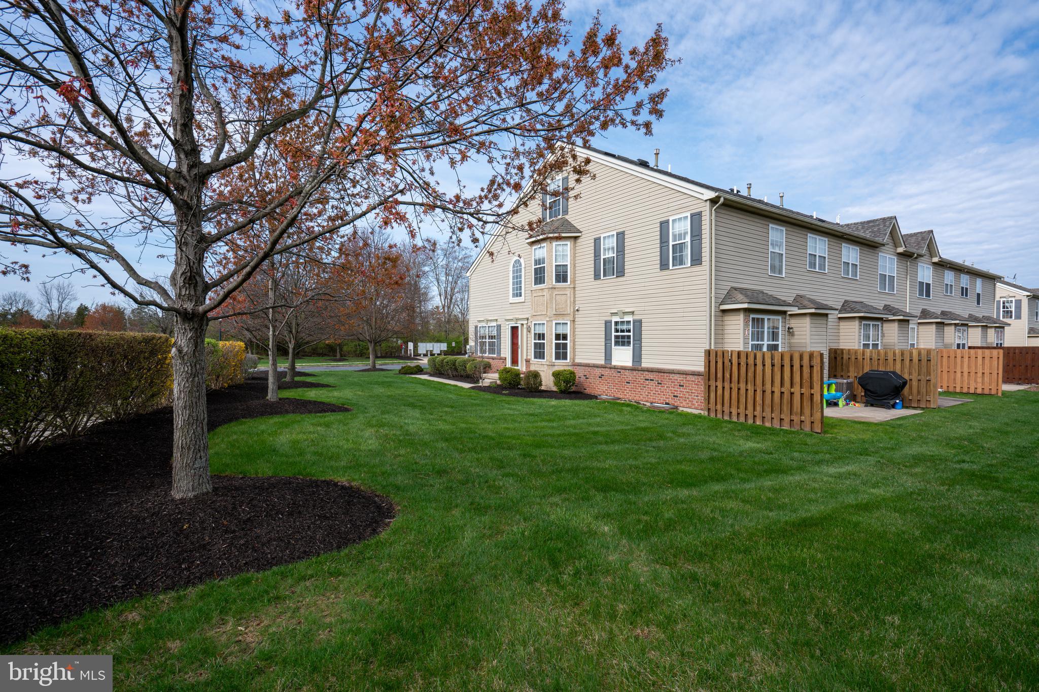 WELLINGTON VILLAGE - Residential