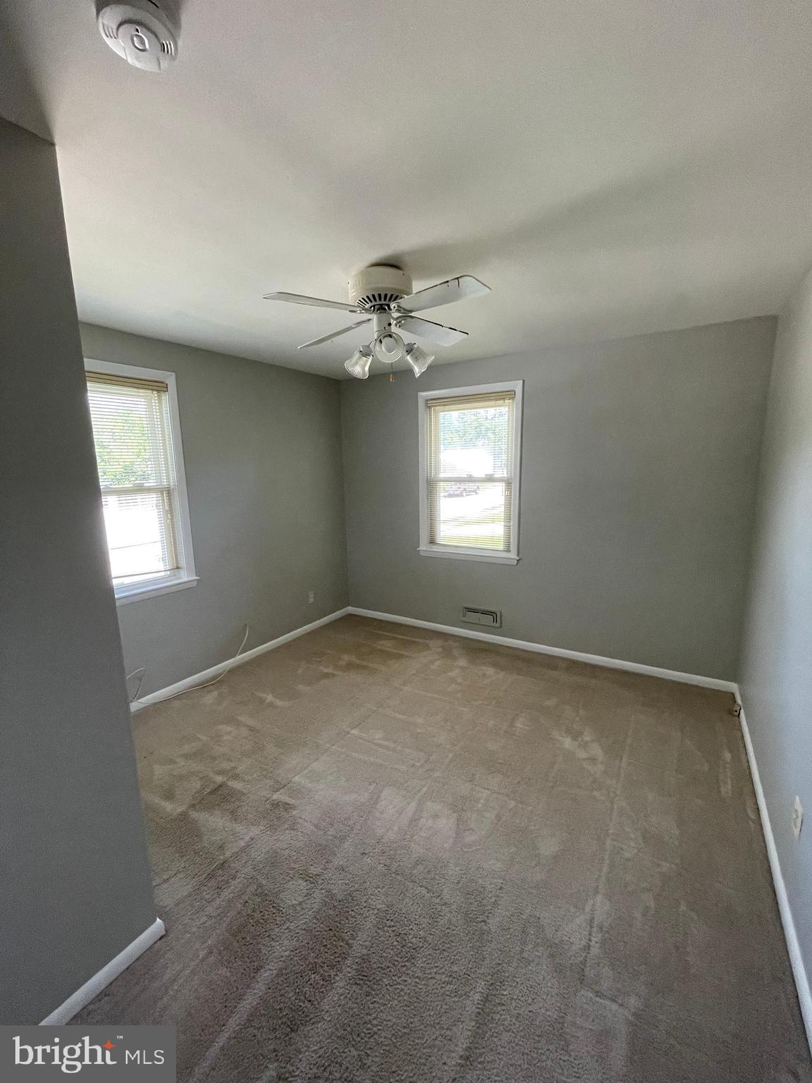 CHRISTOPHER - Residential Lease