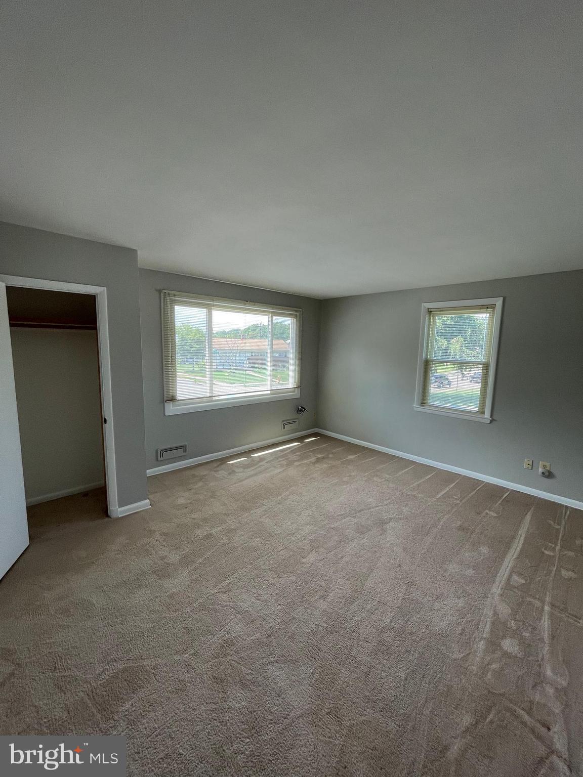 CHRISTOPHER - Residential Lease