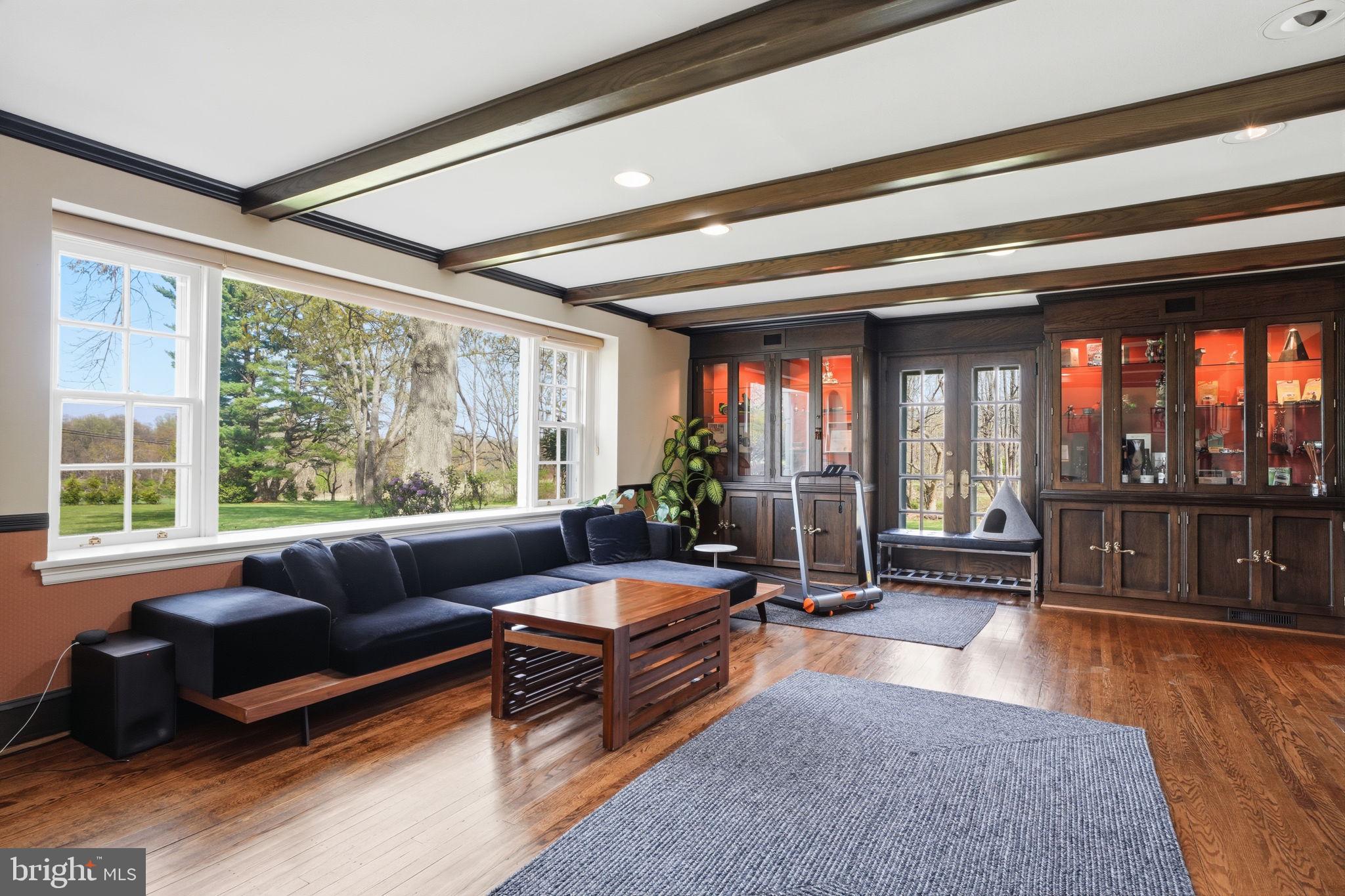 LONDONDERRY WOODS - Residential