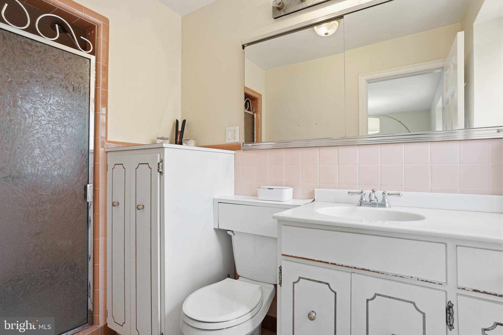 LONDONDERRY WOODS - Residential