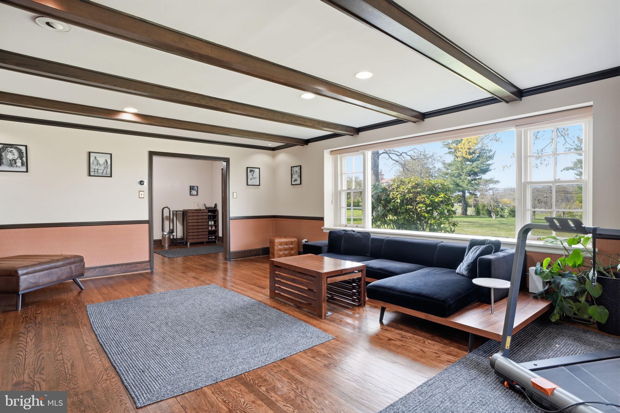 LONDONDERRY WOODS - Residential