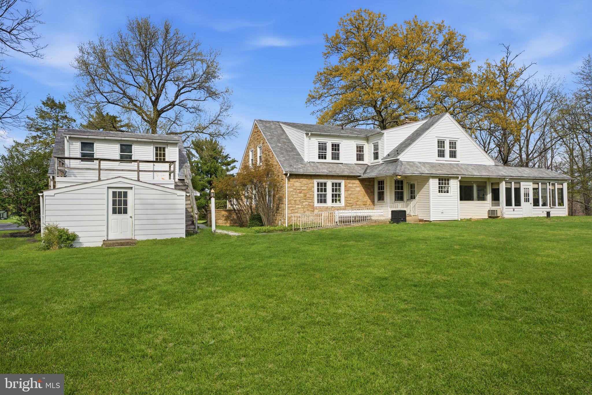 LONDONDERRY WOODS - Residential