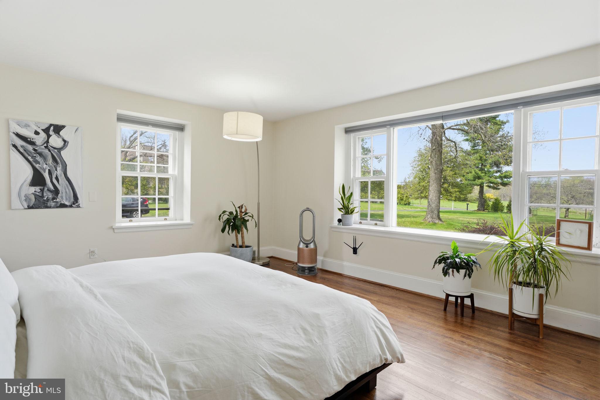 LONDONDERRY WOODS - Residential