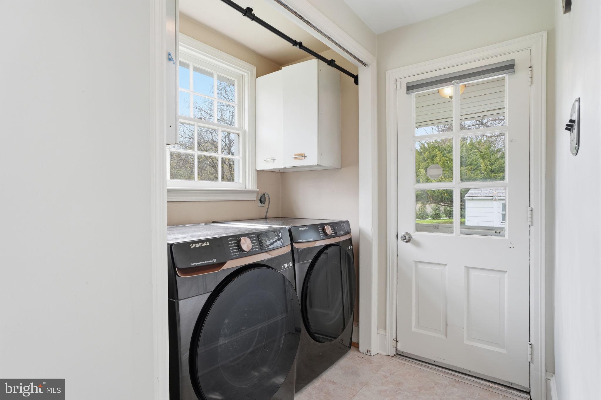 LONDONDERRY WOODS - Residential