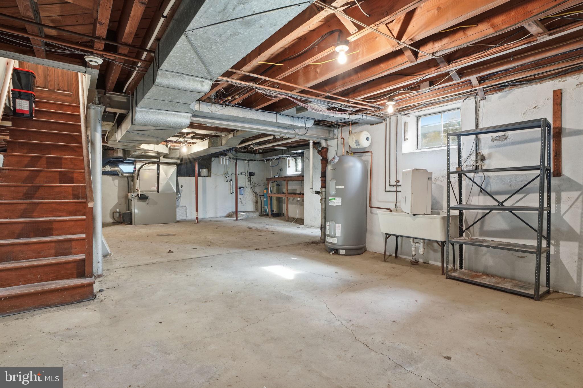 LONDONDERRY WOODS - Residential