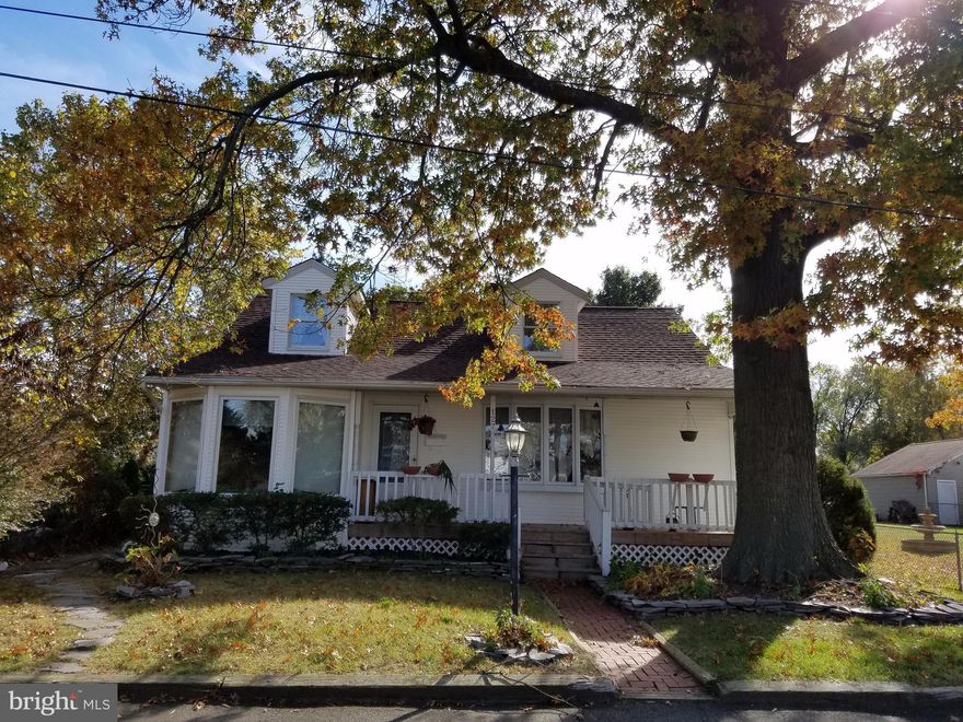 Ton's Of Potential For This 2 bed, 1 Bath Cape Cod With Water Views.  Perfect Rehab Project for Investor Or Home Owner With 203K,  Sold As Is.