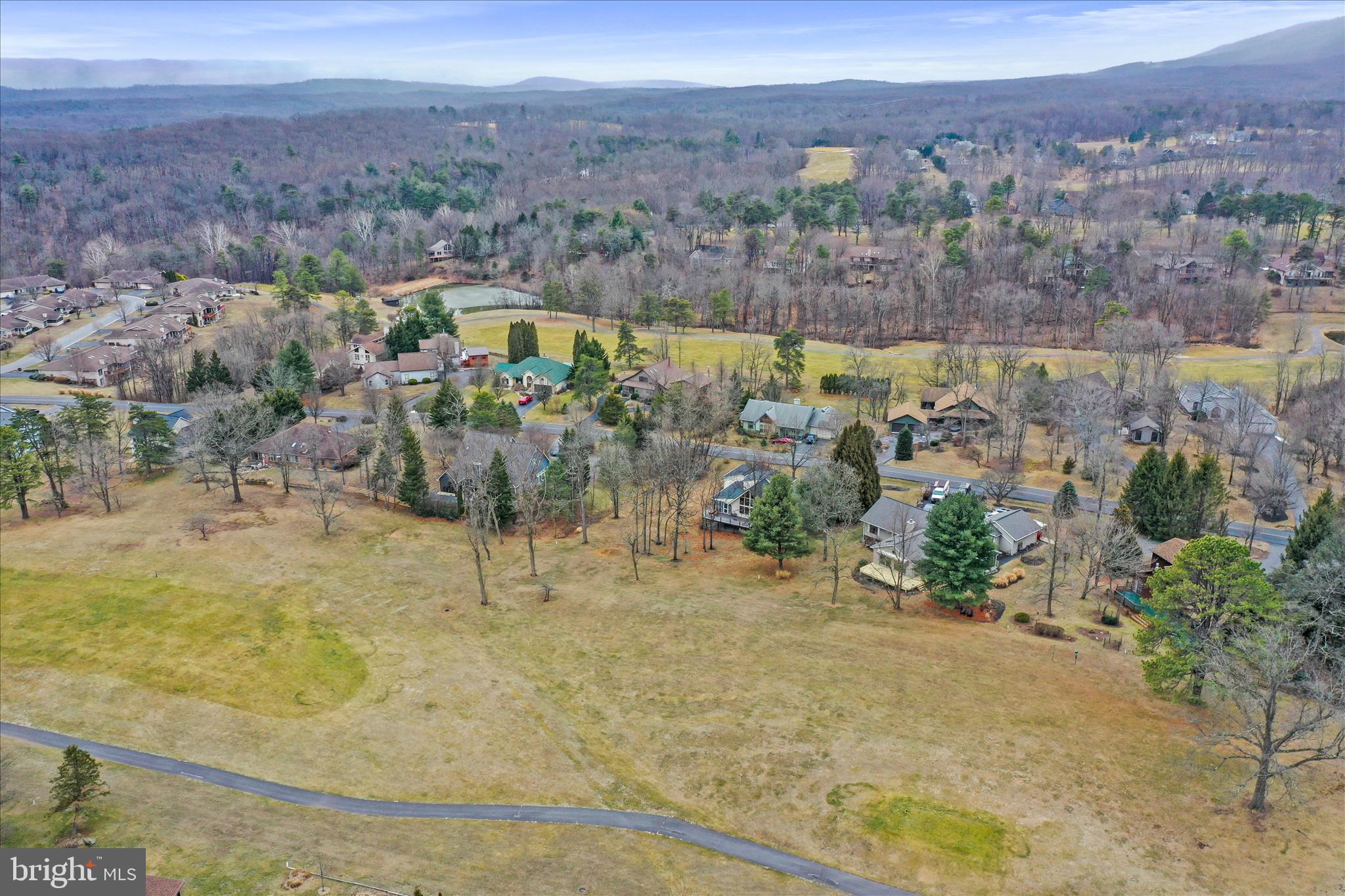 THE WOODS - Residential