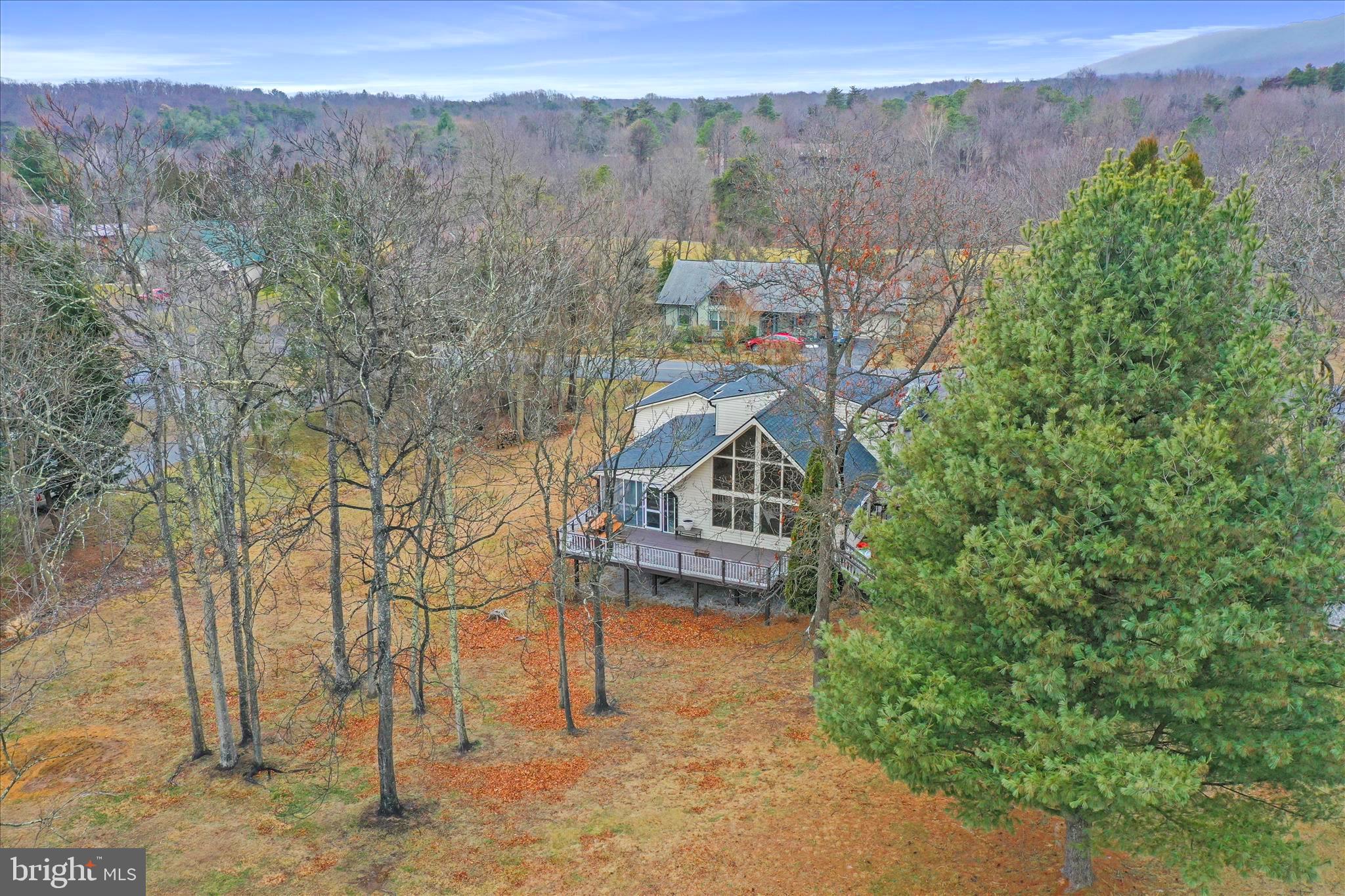 THE WOODS - Residential