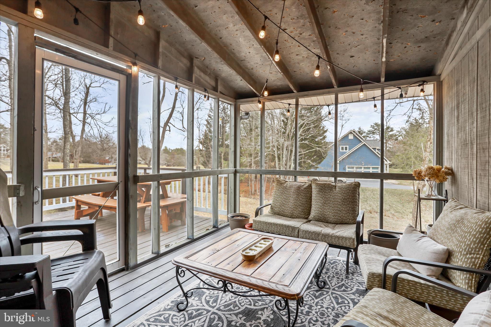 THE WOODS - Residential