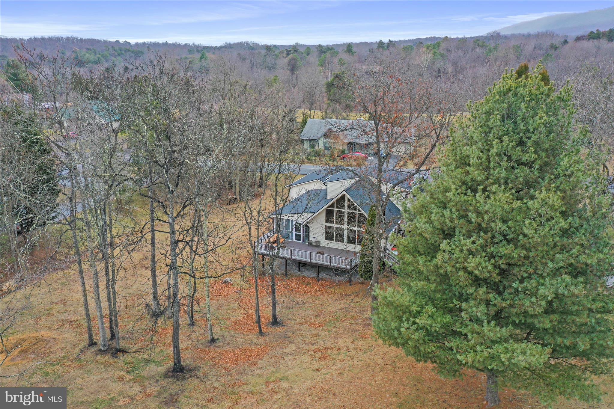 THE WOODS - Residential