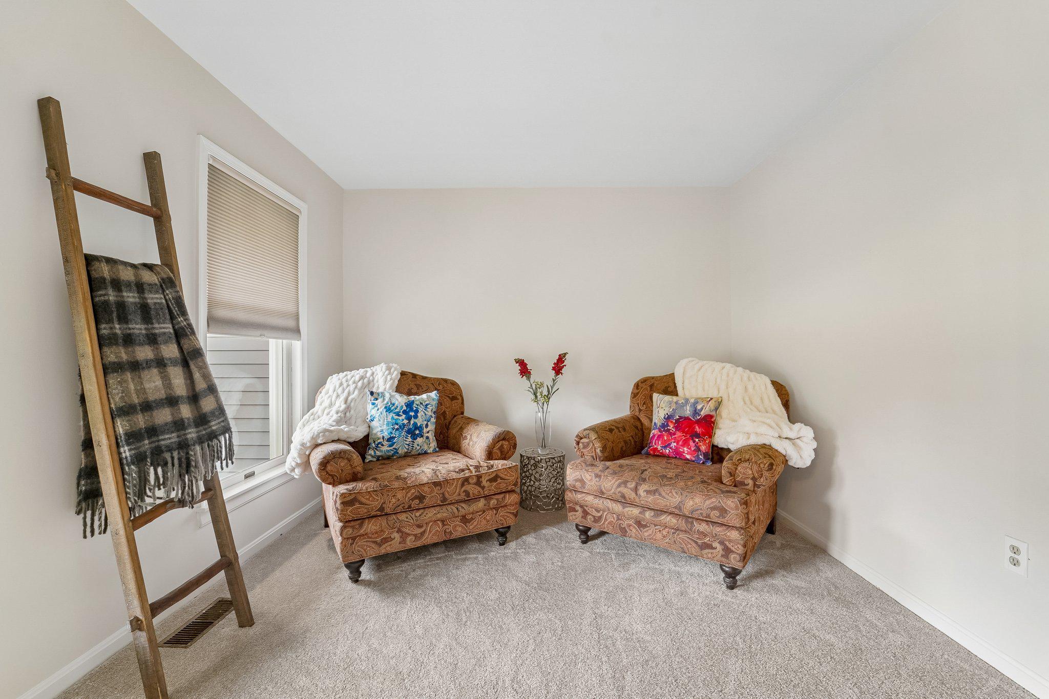 HIGHLAND LAKE - Residential