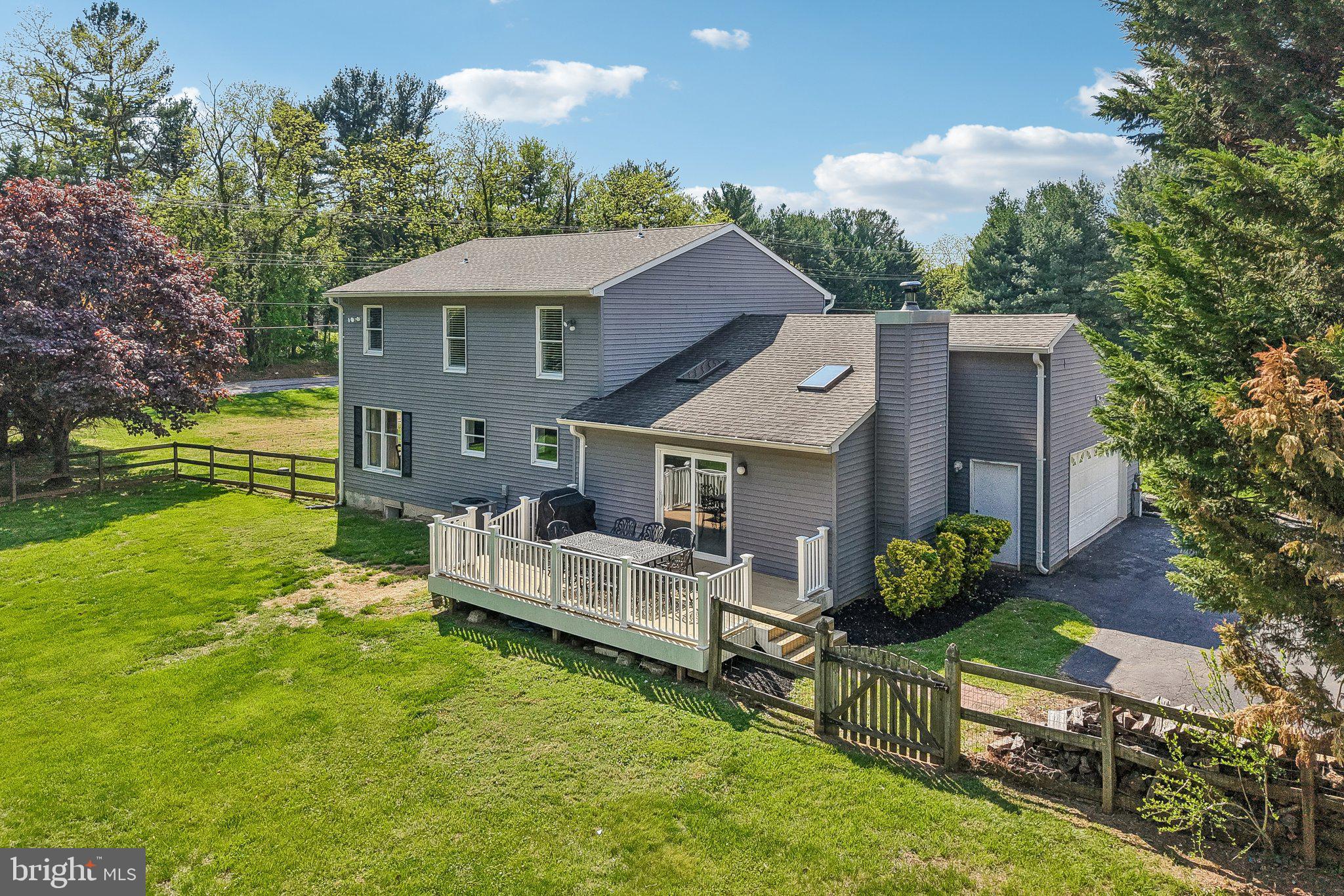 HIGHLAND LAKE - Residential