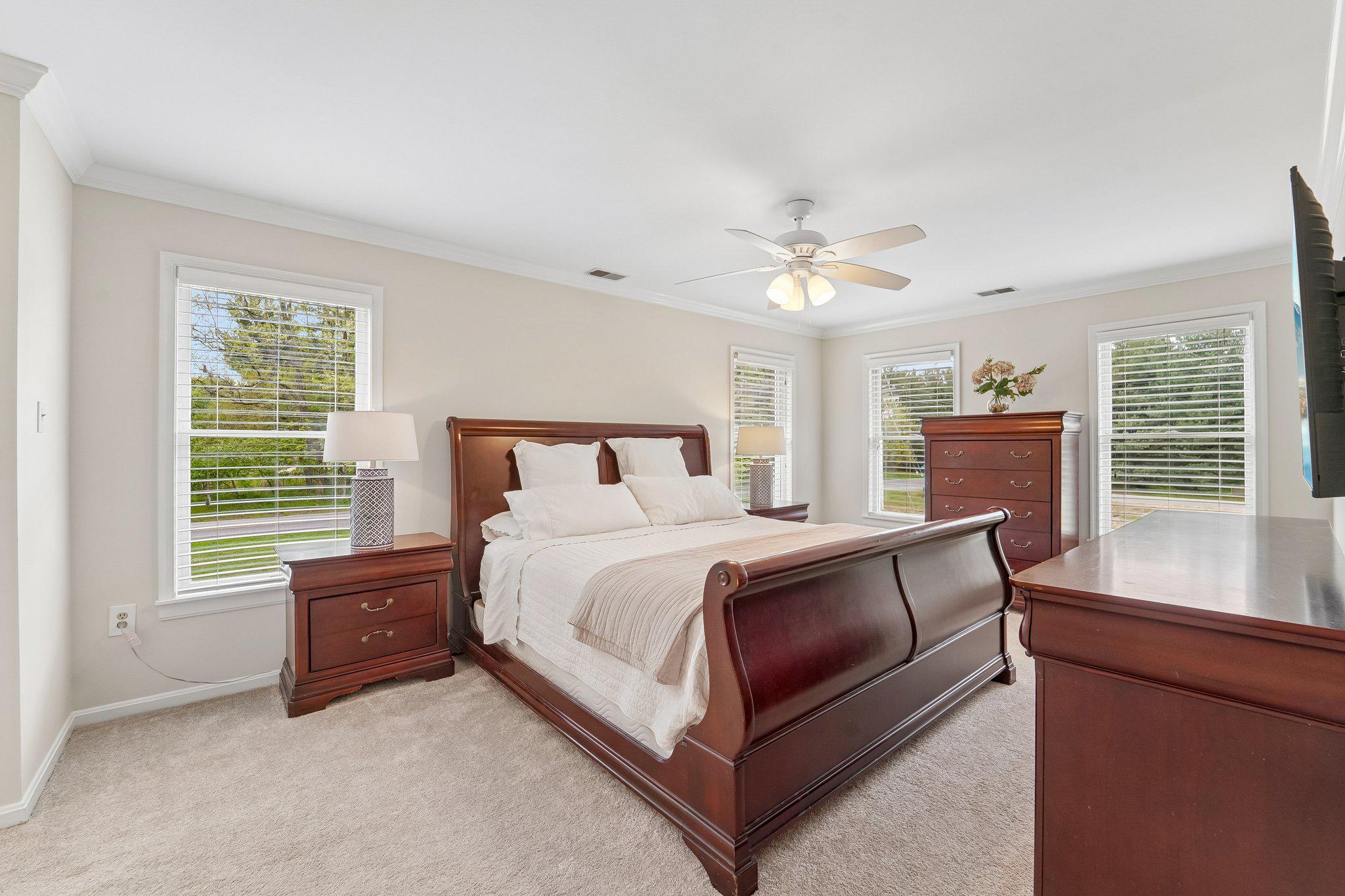 HIGHLAND LAKE - Residential