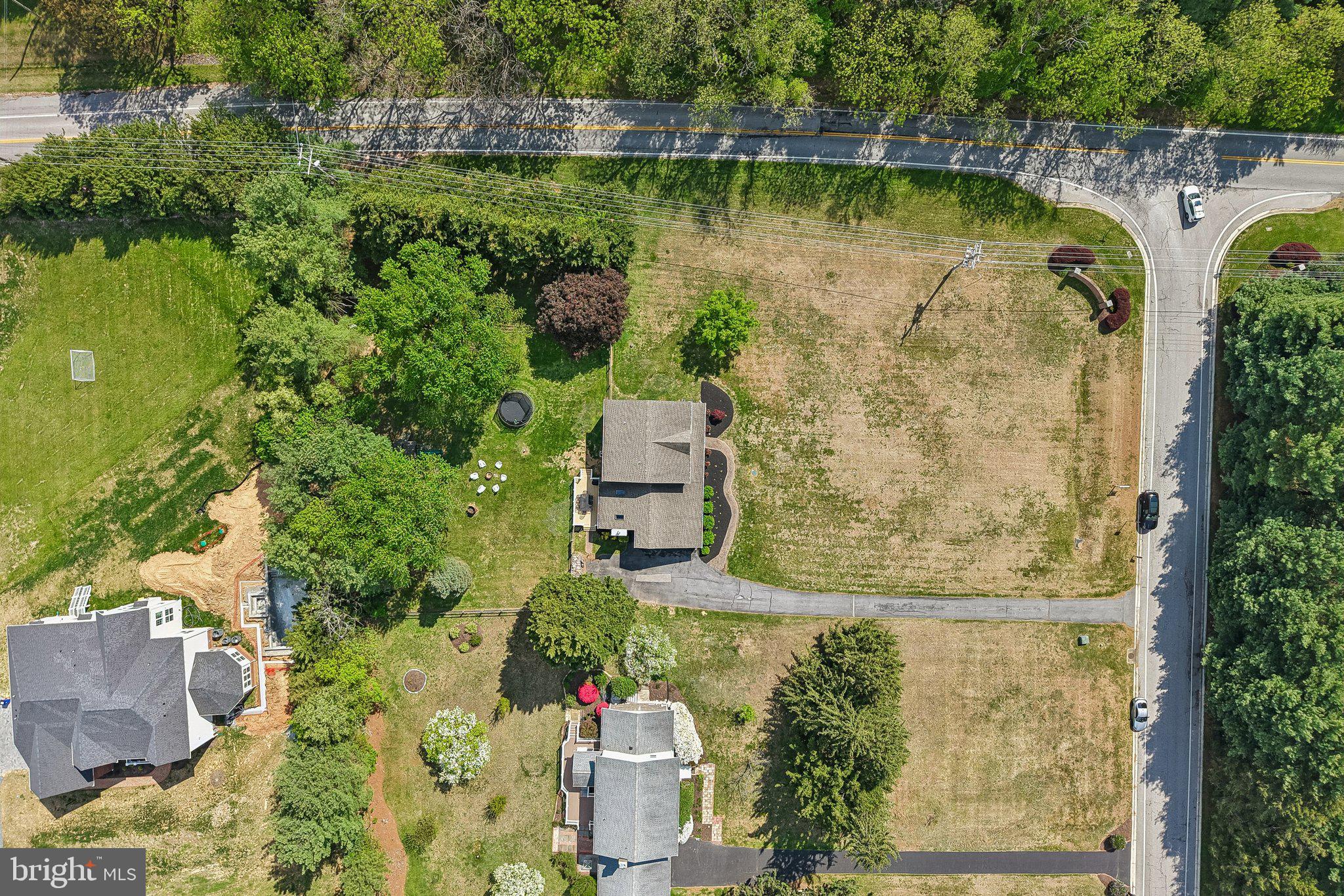 HIGHLAND LAKE - Residential