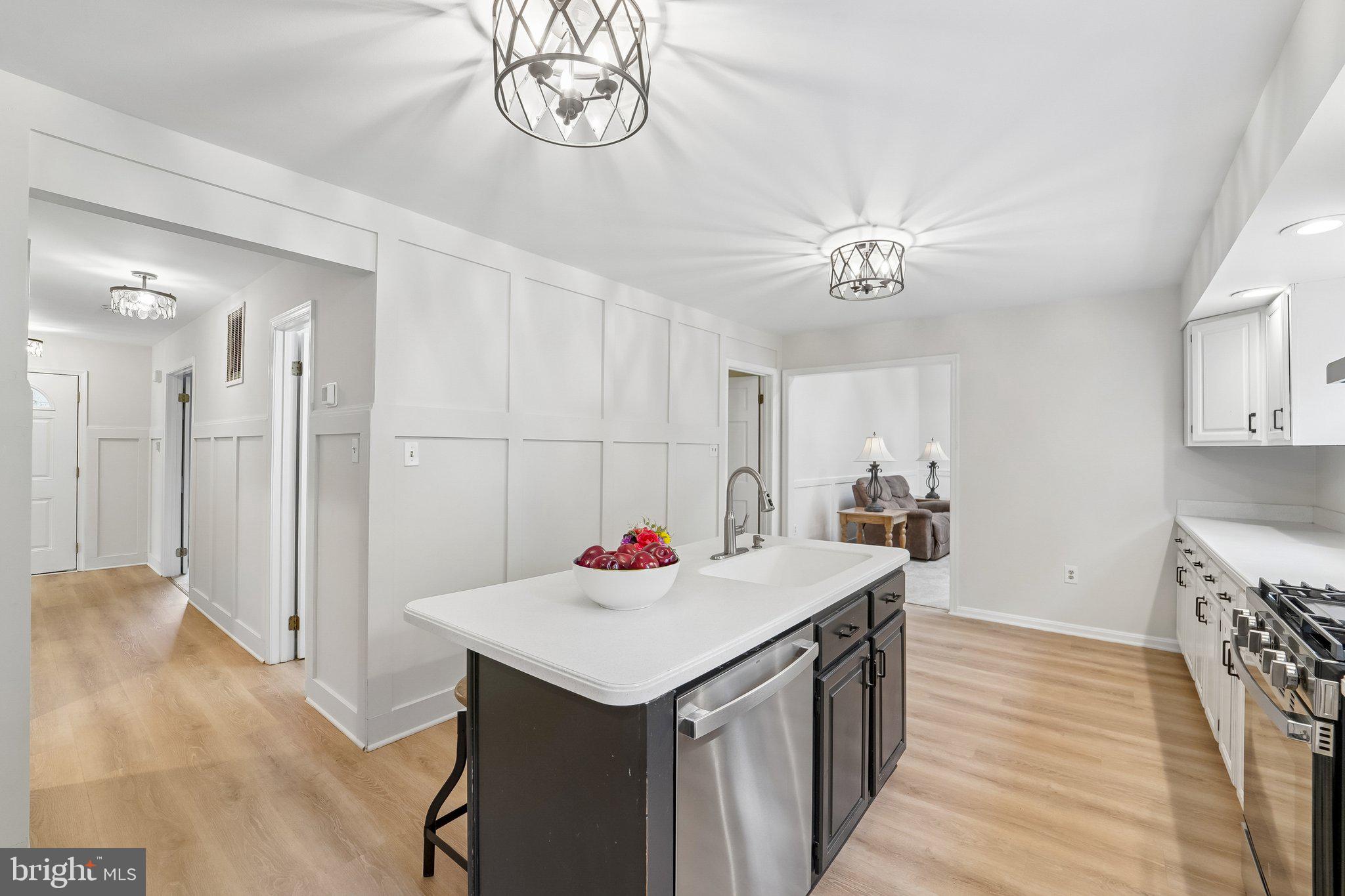 HIGHLAND LAKE - Residential