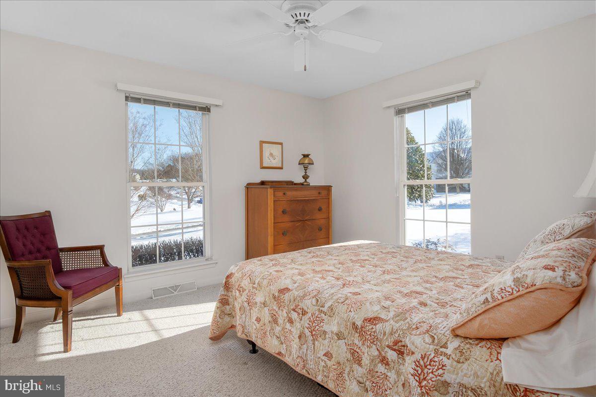 FAIRWINDS - Residential